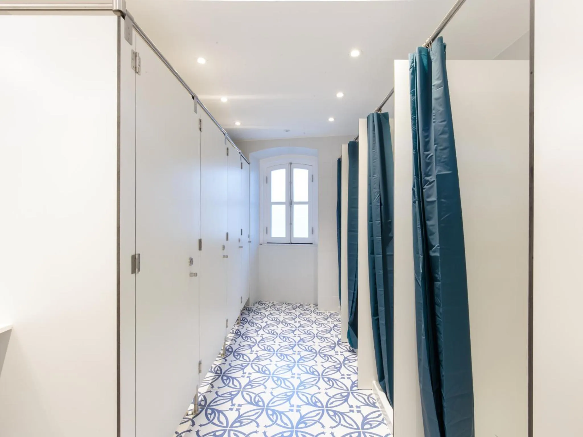 Public Bath, Bed in Heaven Inn Suites & Terrace