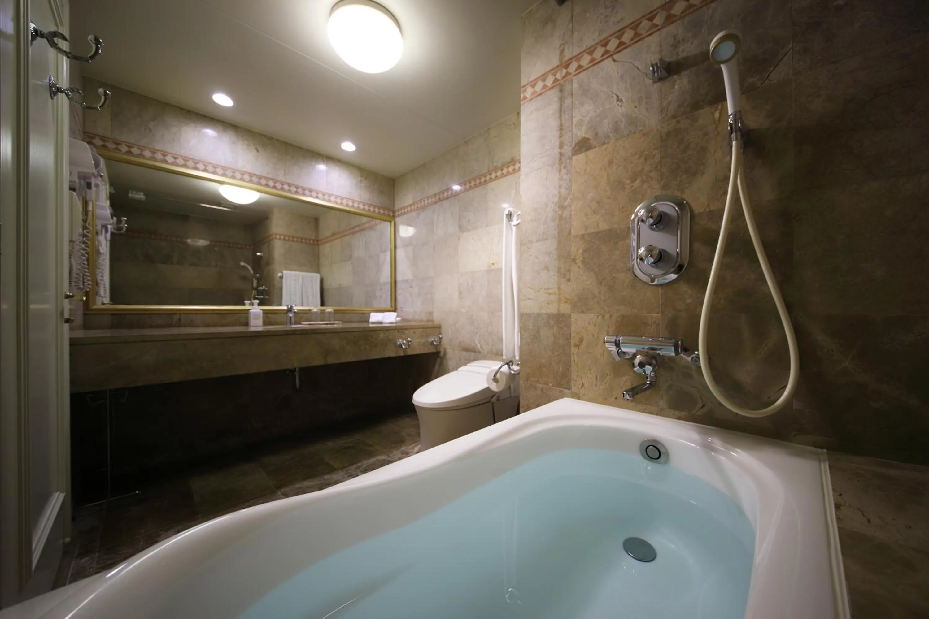 Bathroom in Kamakura Park Hotel