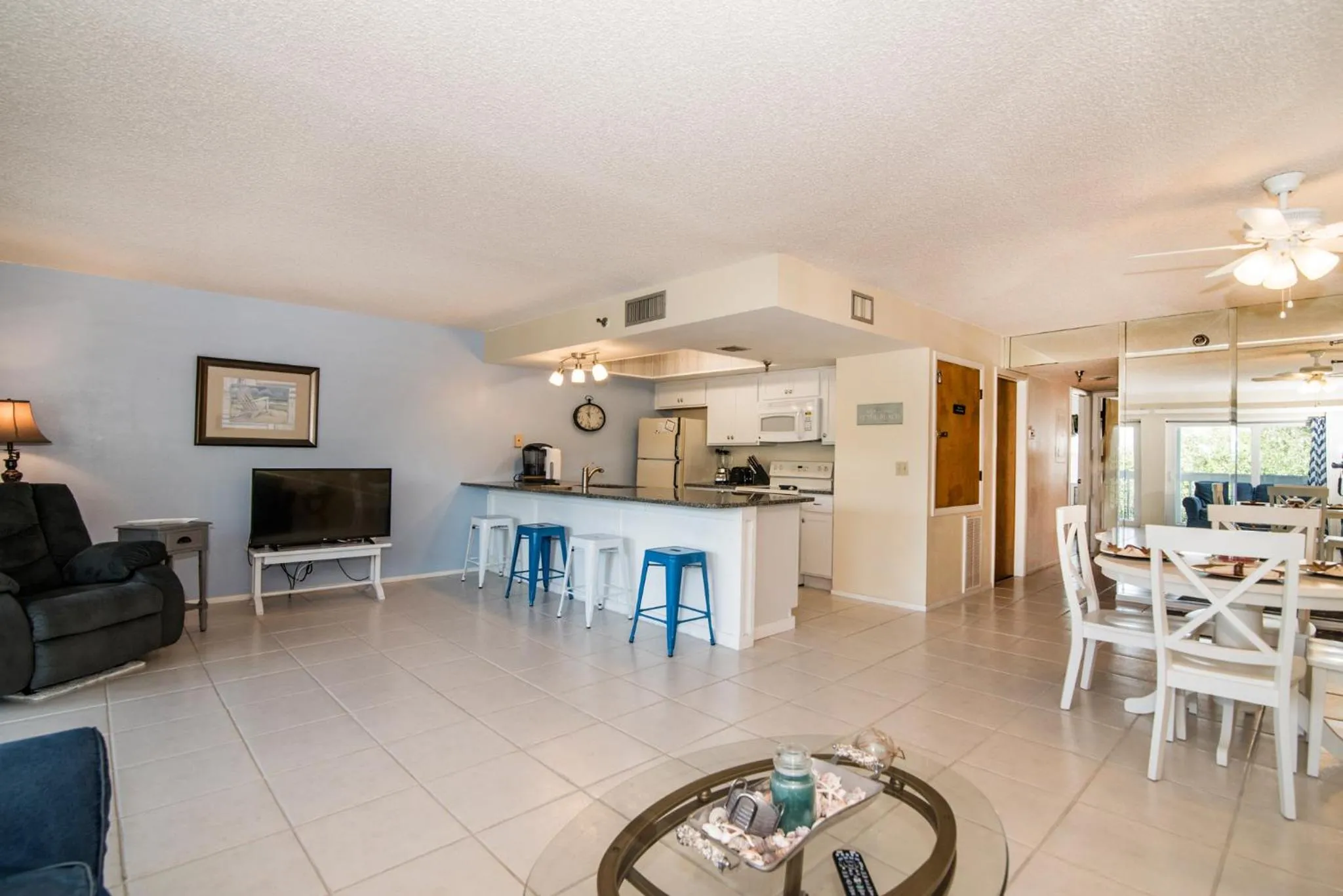Living room in Intercoastal Beach Suite