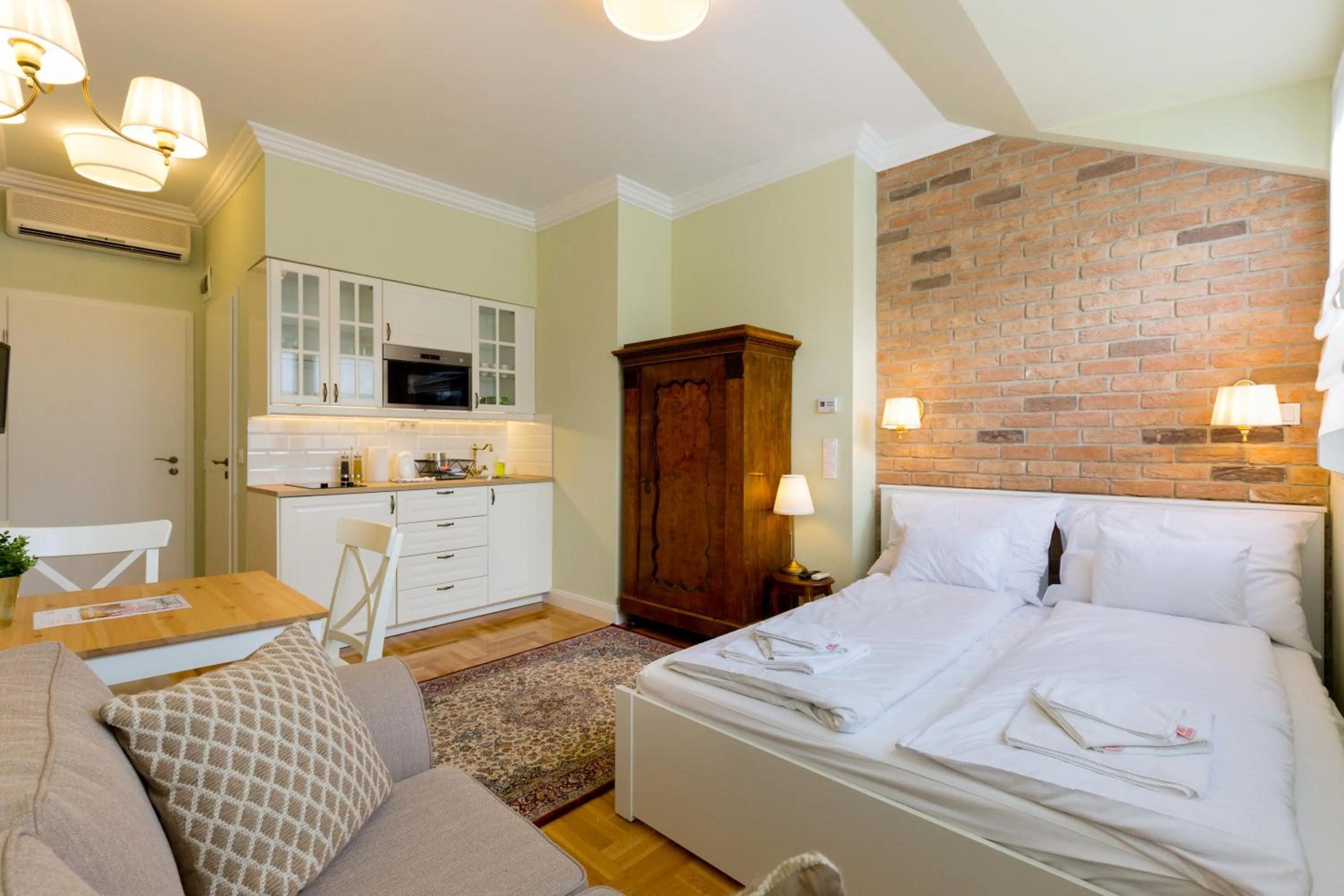 Living room in Roland Apartments