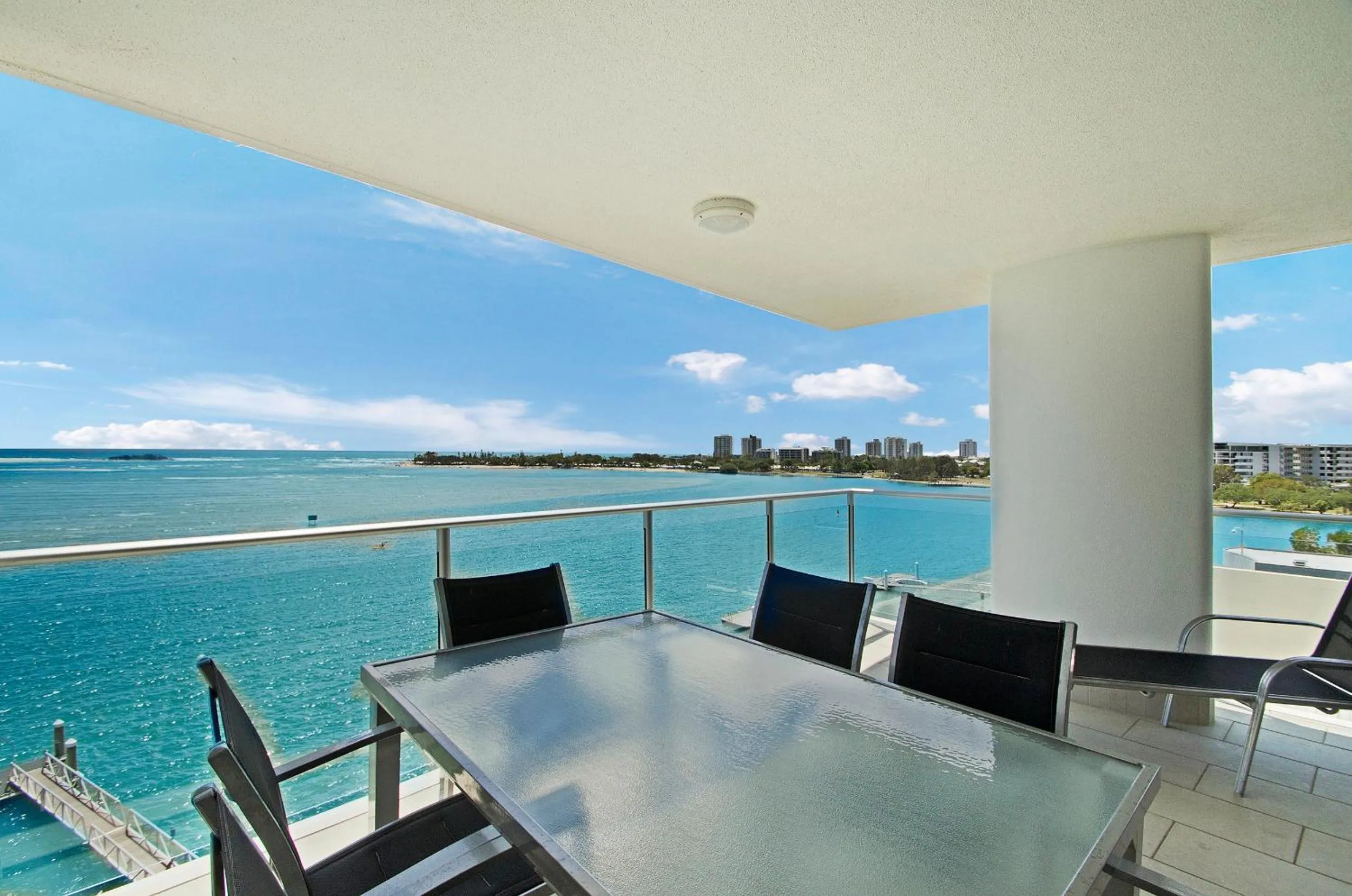 Balcony/Terrace in Waves Maroochy River