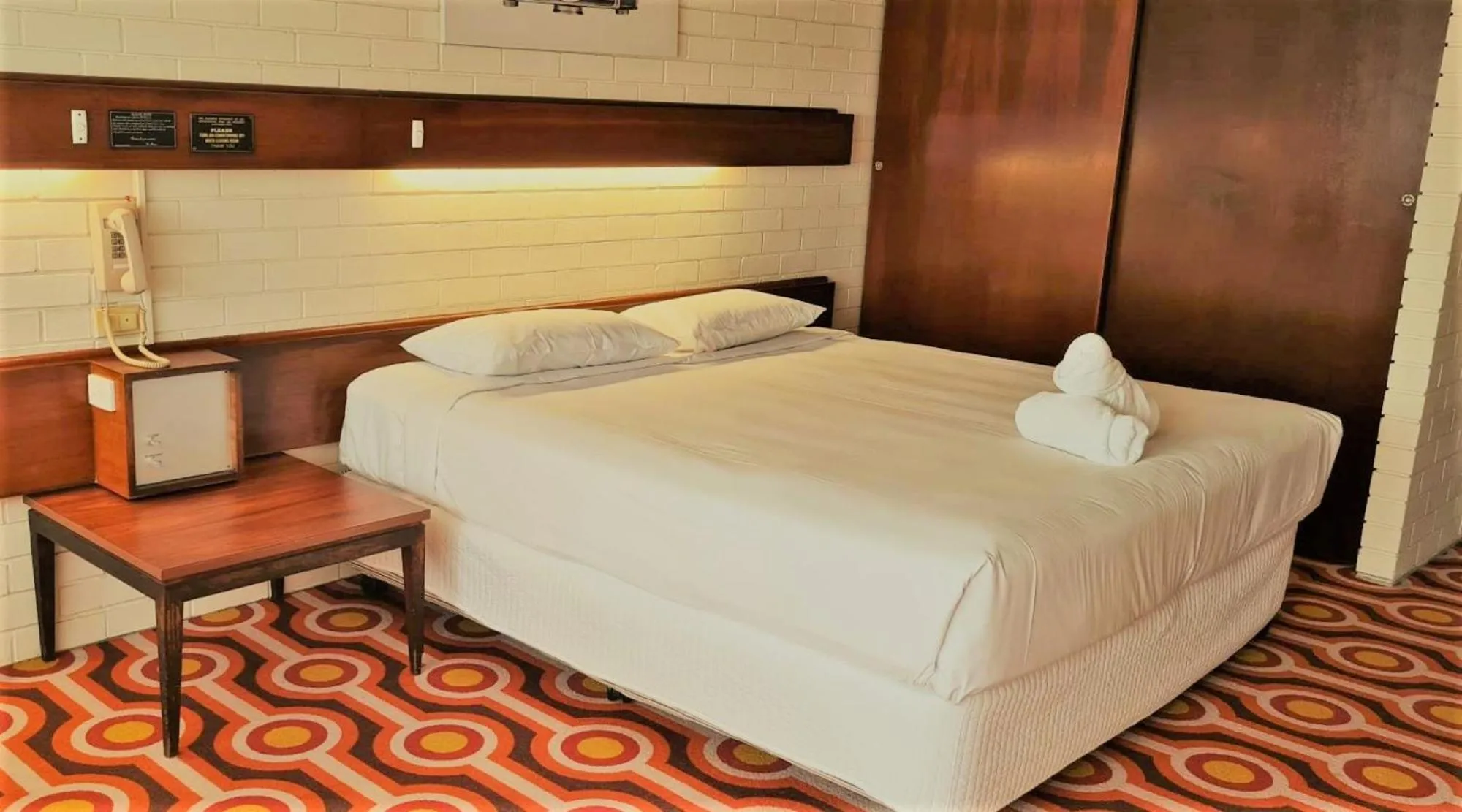 Bed in Indian Ocean Hotel