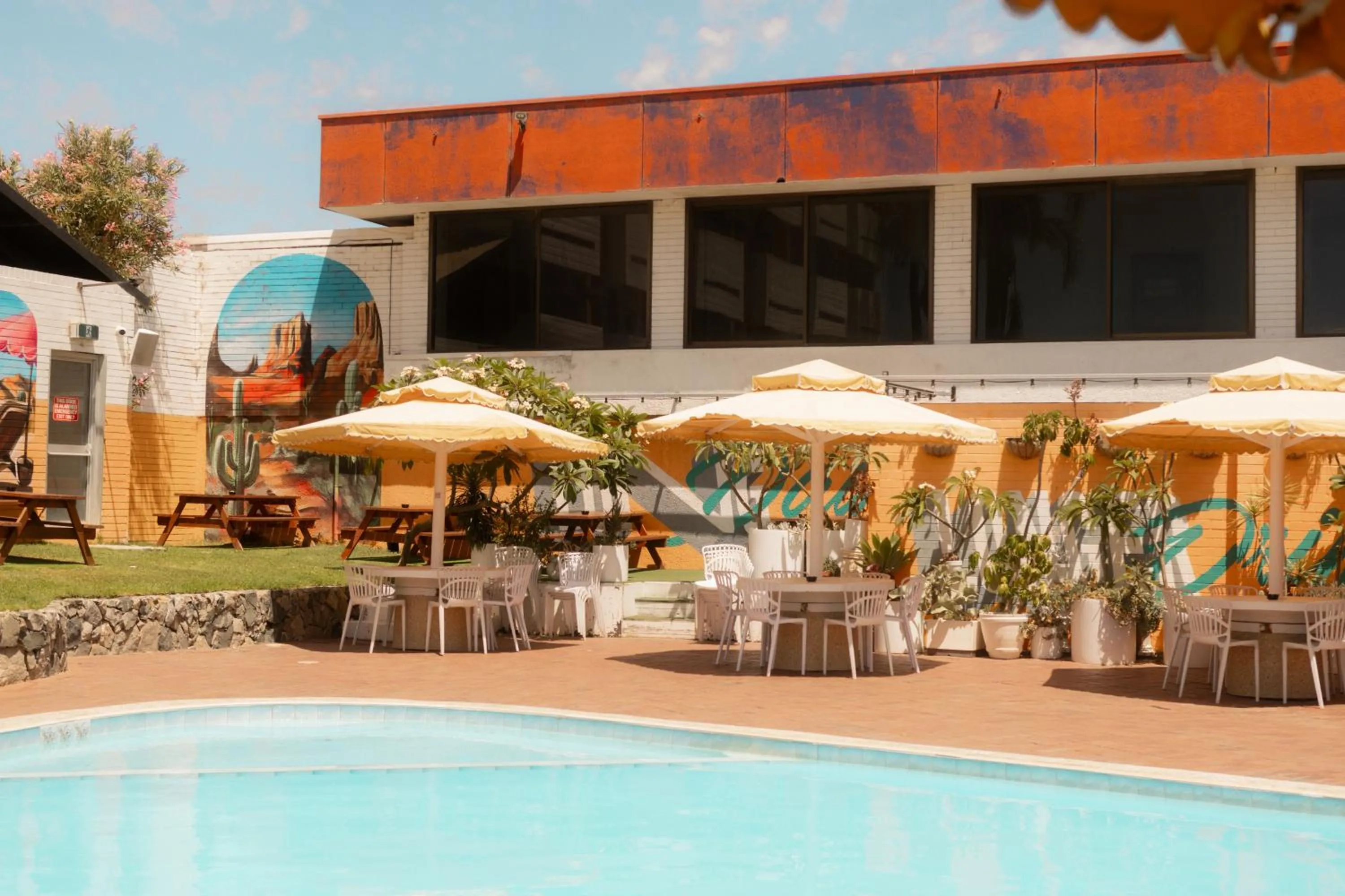Swimming pool in Indian Ocean Hotel