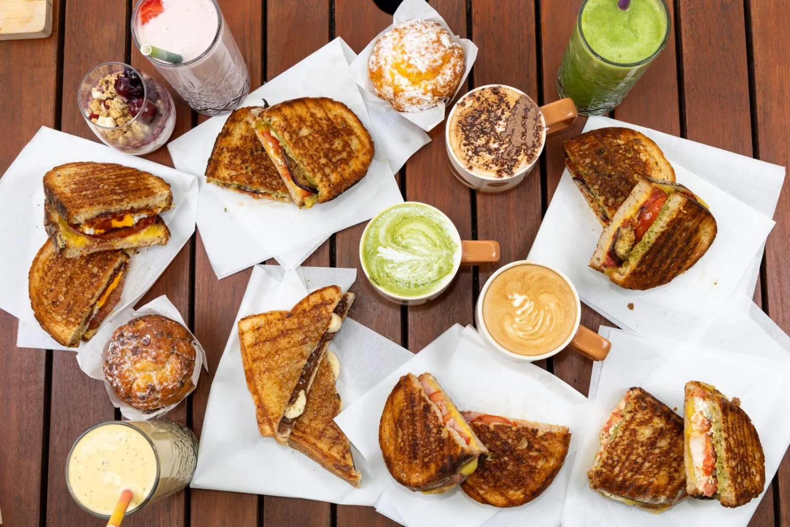 Restaurant/places to eat in Indian Ocean Hotel