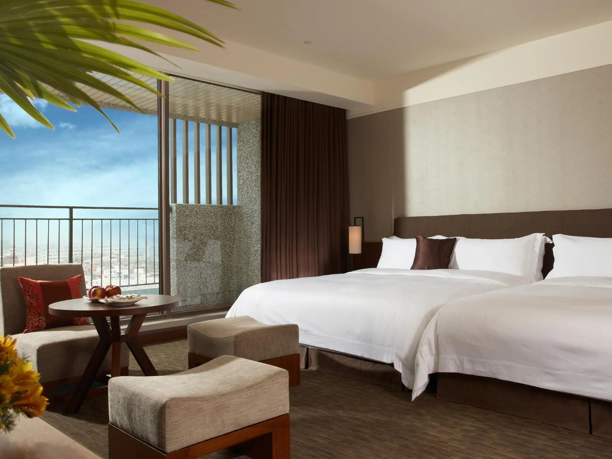 Decorative detail, Bed in Silks Place Yilan