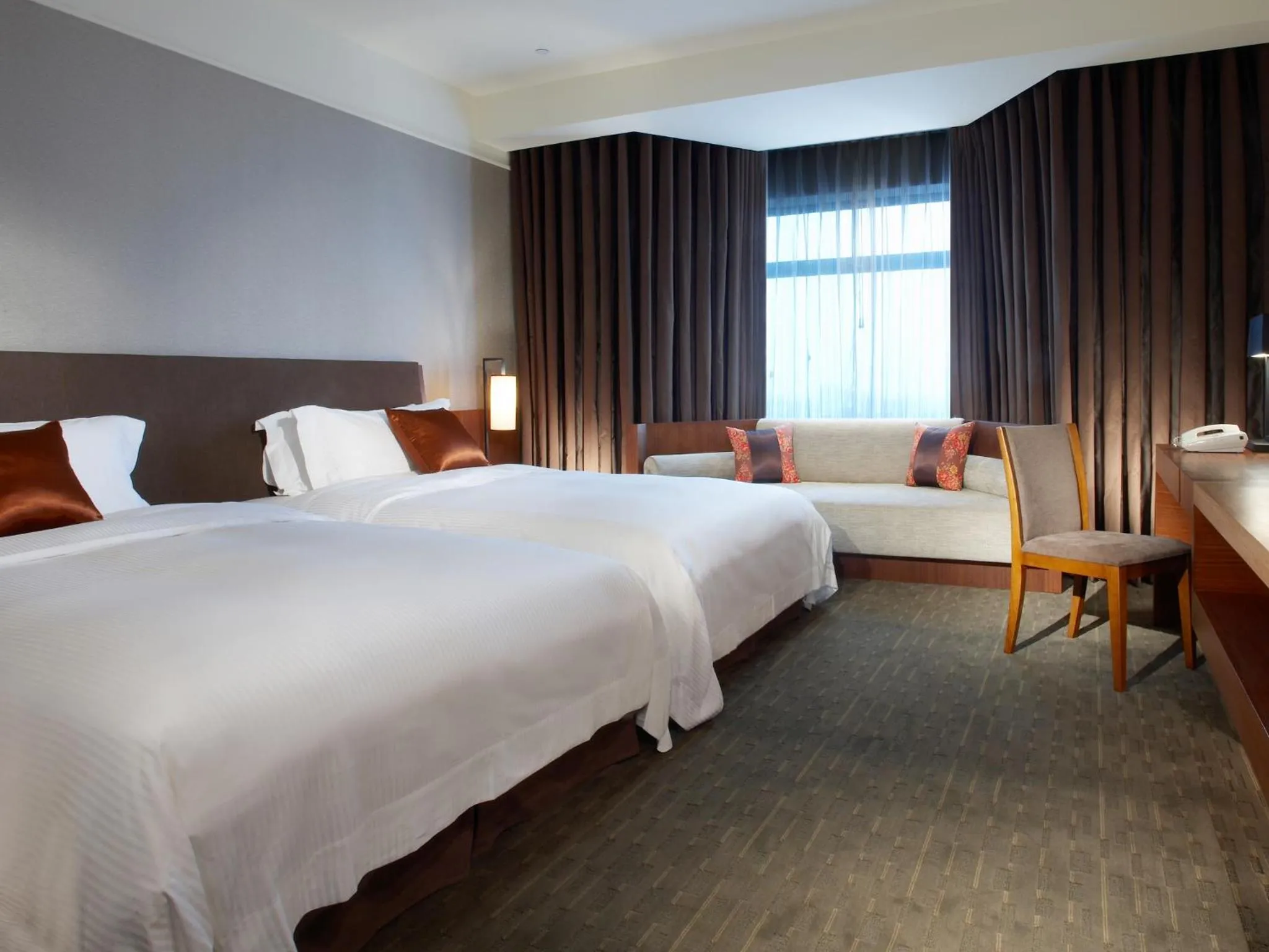 Bedroom, Bed in Silks Place Yilan