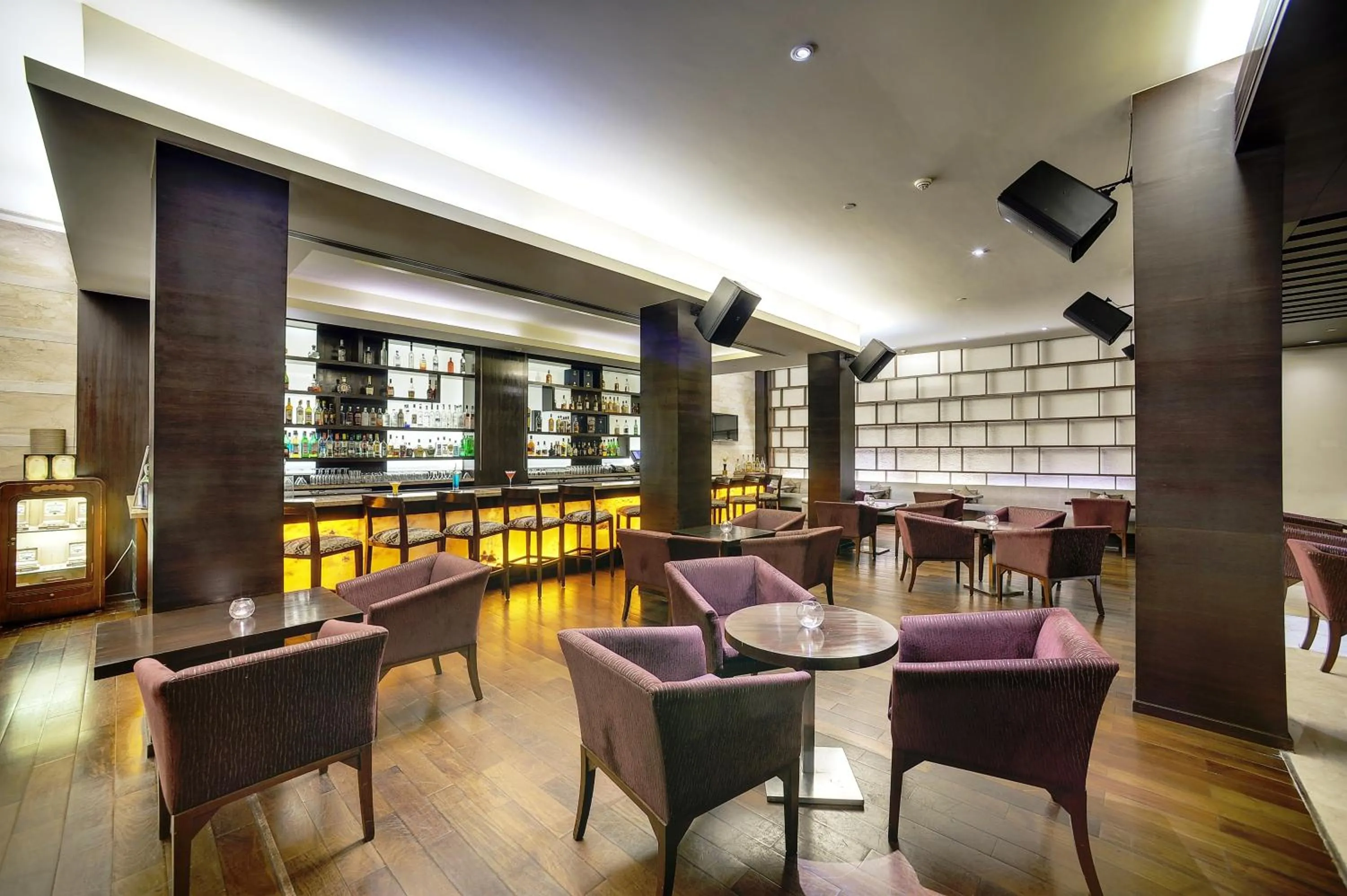 Restaurant/places to eat in Vivanta Goa, Panaji