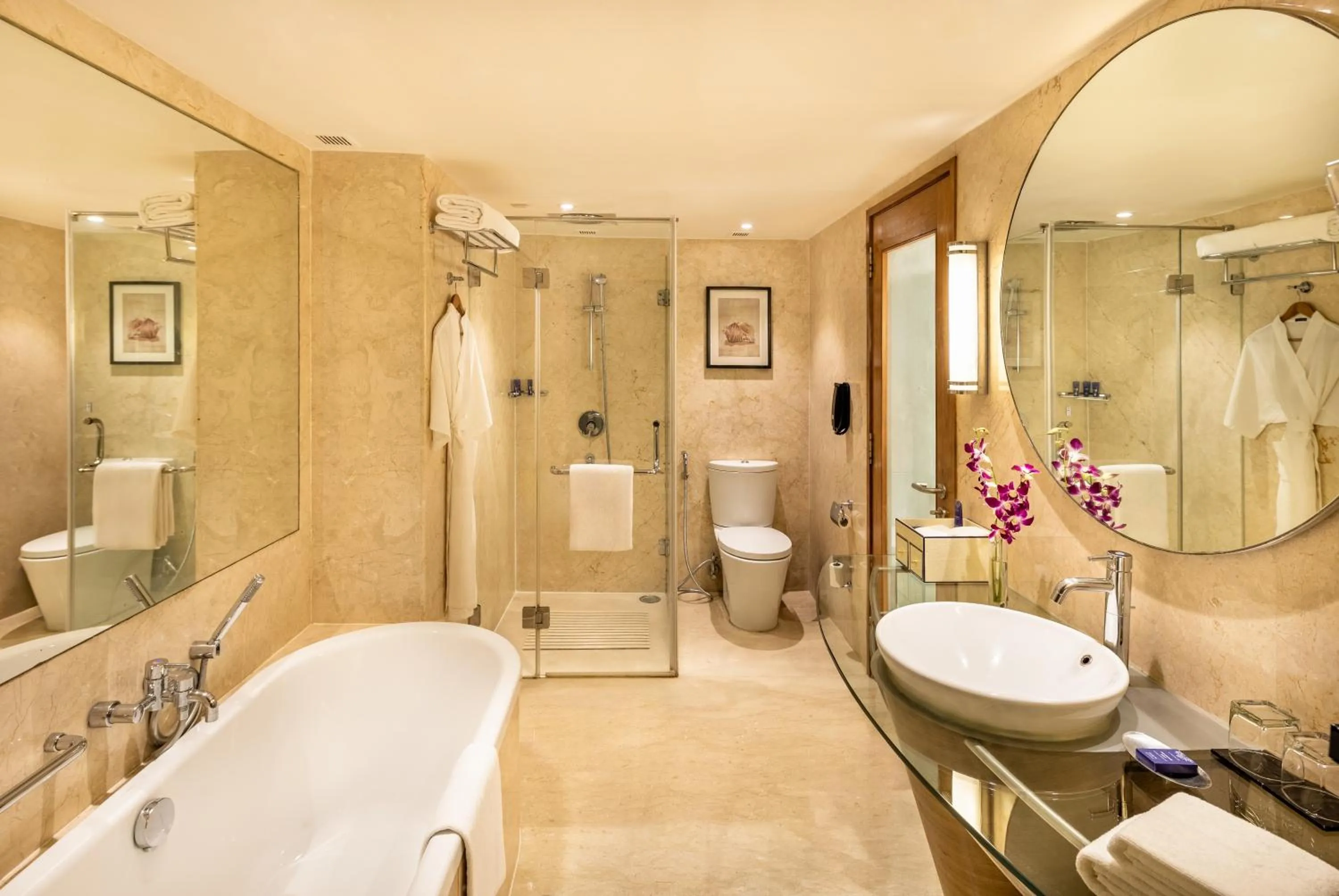 Shower in Vivanta Goa, Panaji