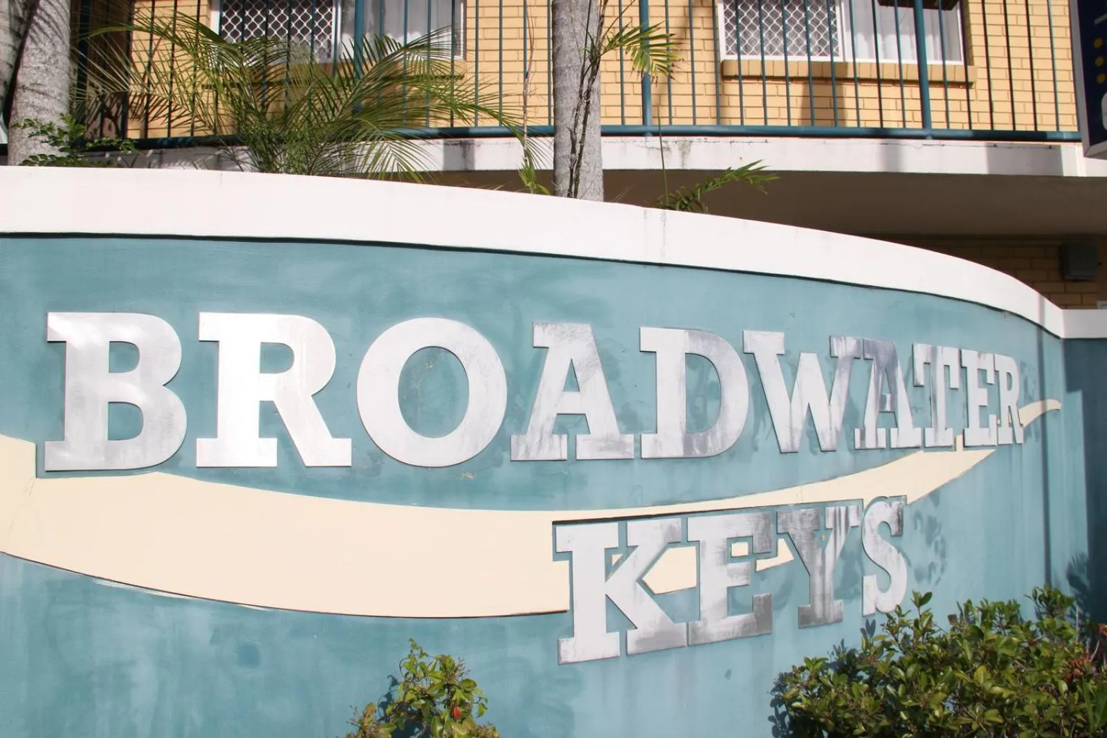 Property logo or sign in Broadwater Keys Holiday Apartments