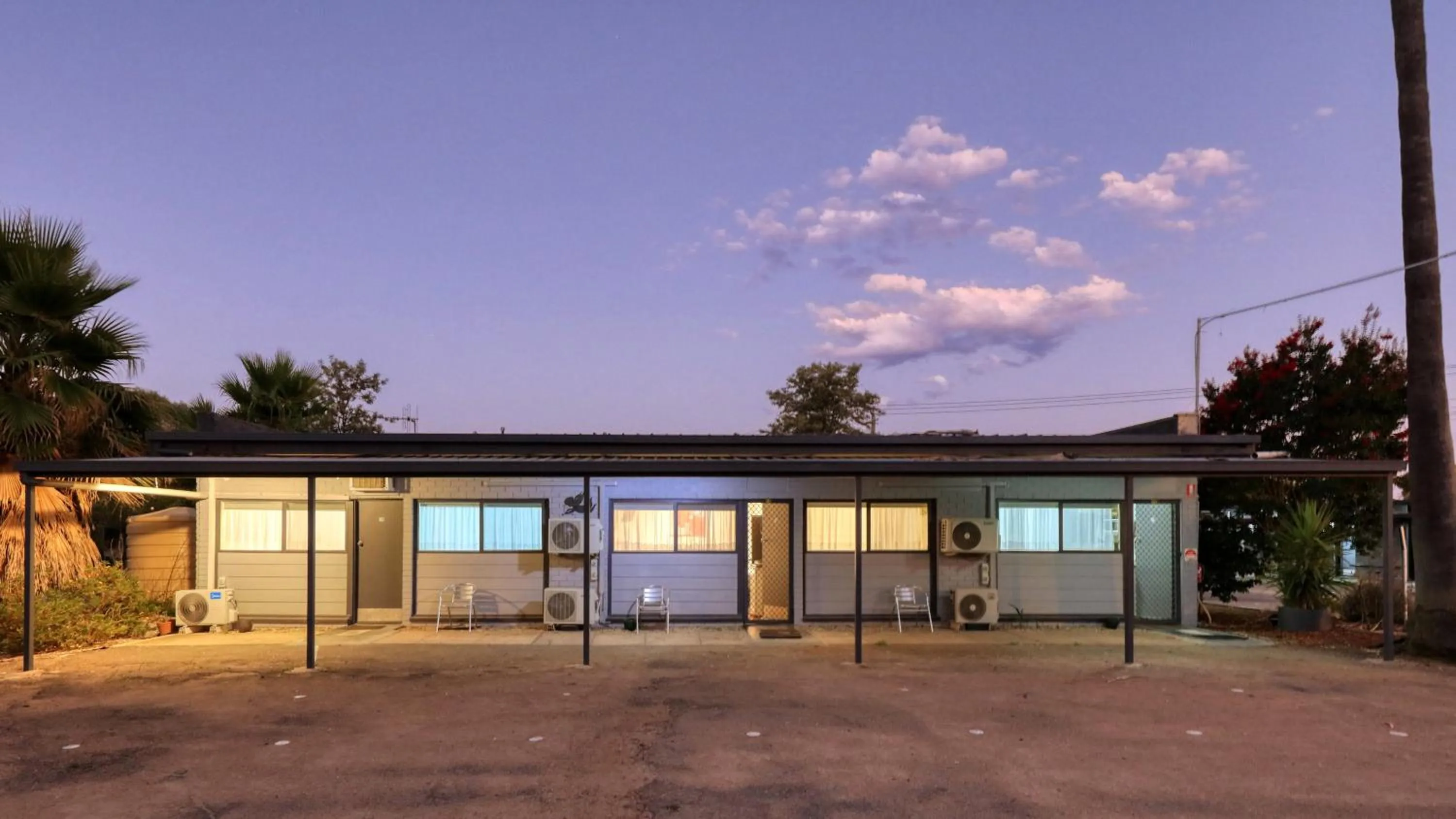 Property building in Rose City Motor Inn