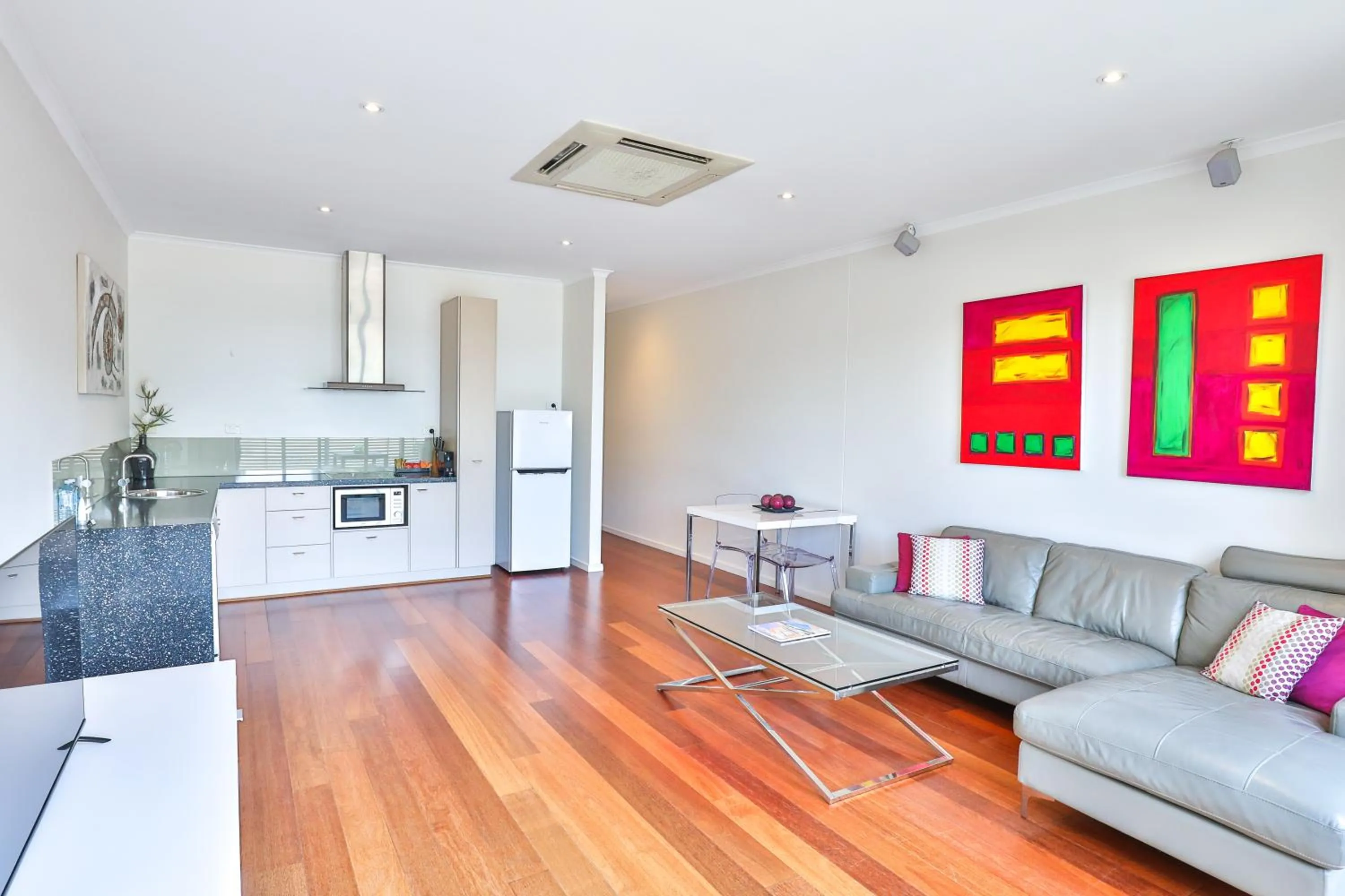 Living room in Indulge Apartments - Langtree