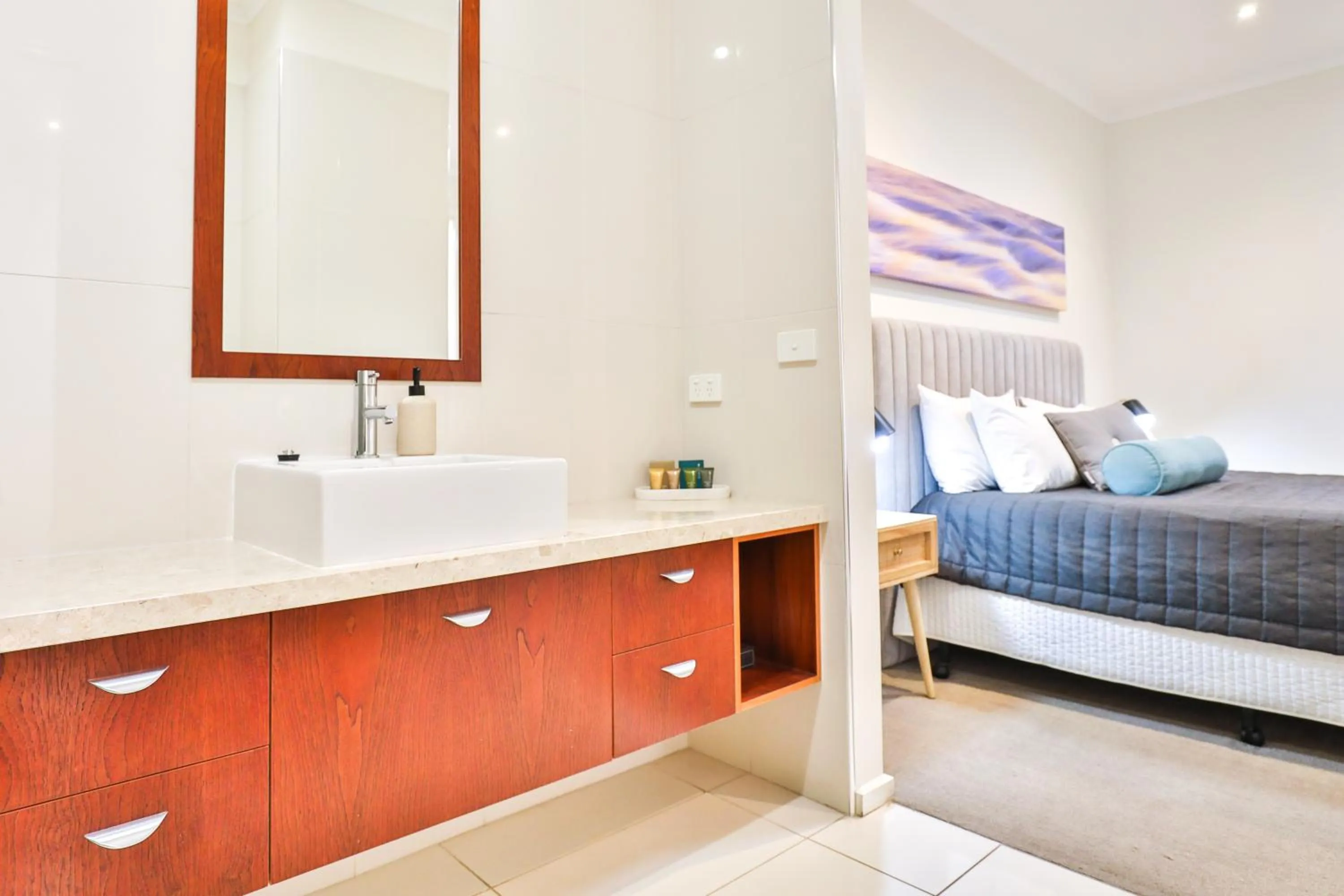 Bathroom, Bed in Indulge Apartments - Langtree