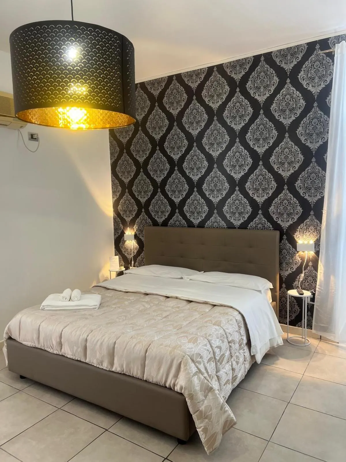 Bed in Suite Contè Poderico