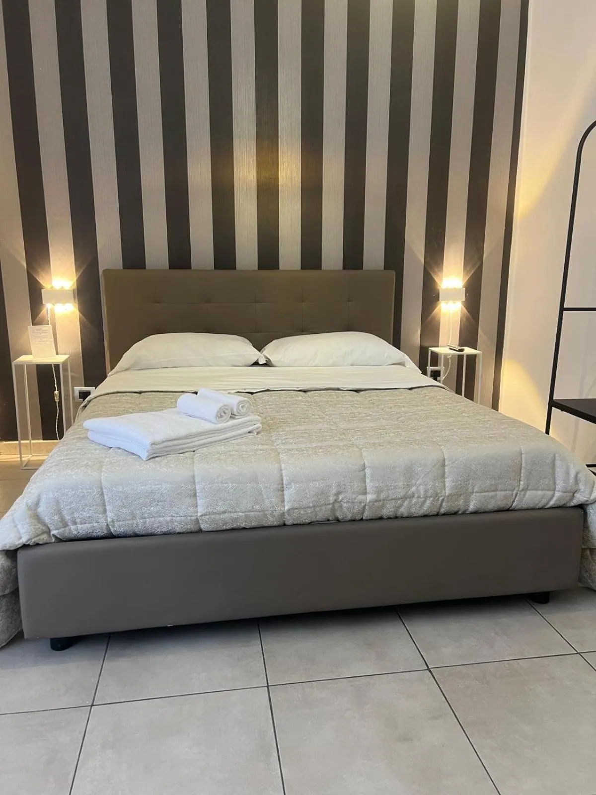 Bed in Suite Contè Poderico