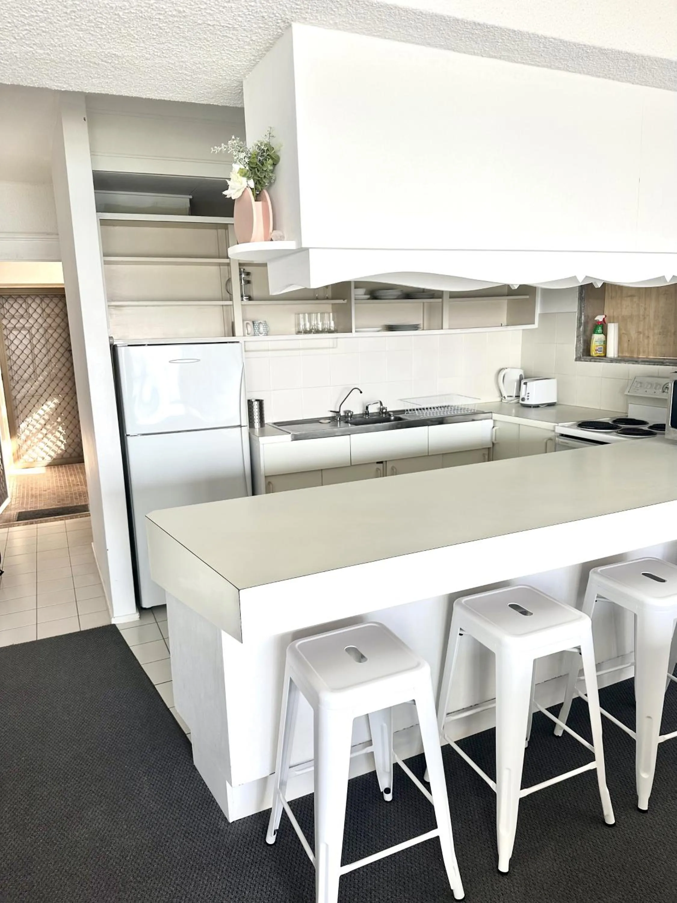 Kitchen or kitchenette in Hillhaven Holiday Apartments