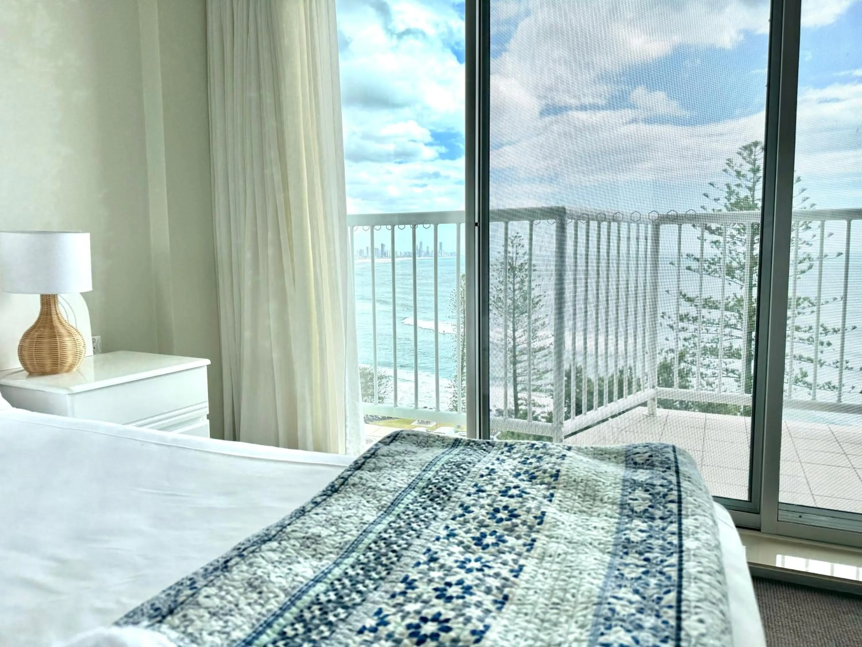 Bedroom, Bed in Hillhaven Holiday Apartments