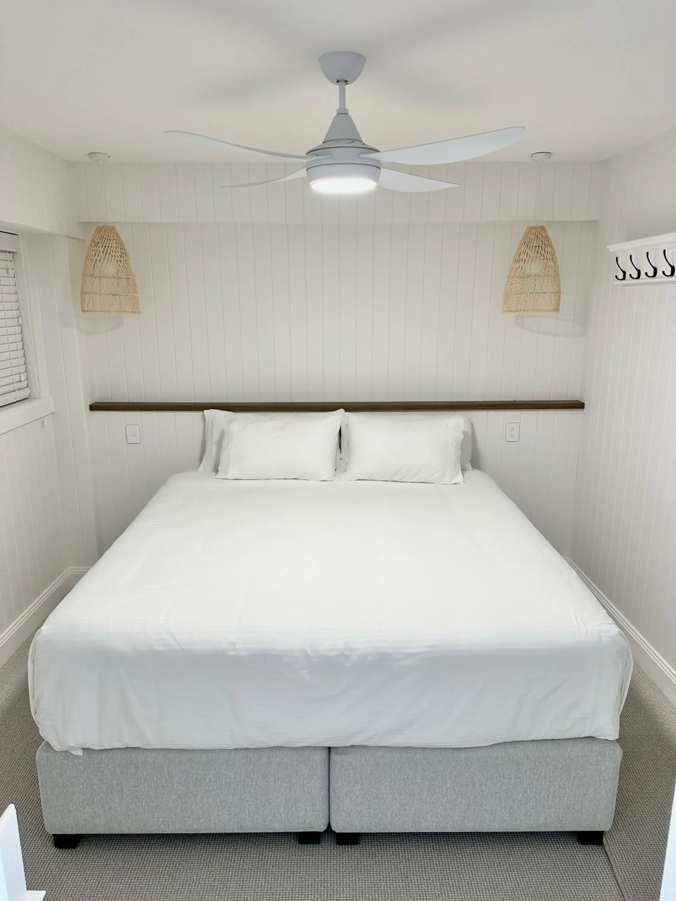 Bedroom, Bed in Hillhaven Holiday Apartments