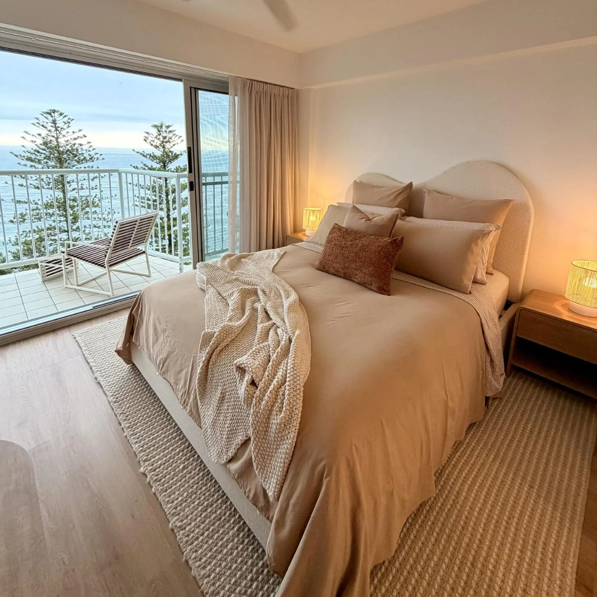 Bed in Hillhaven Holiday Apartments