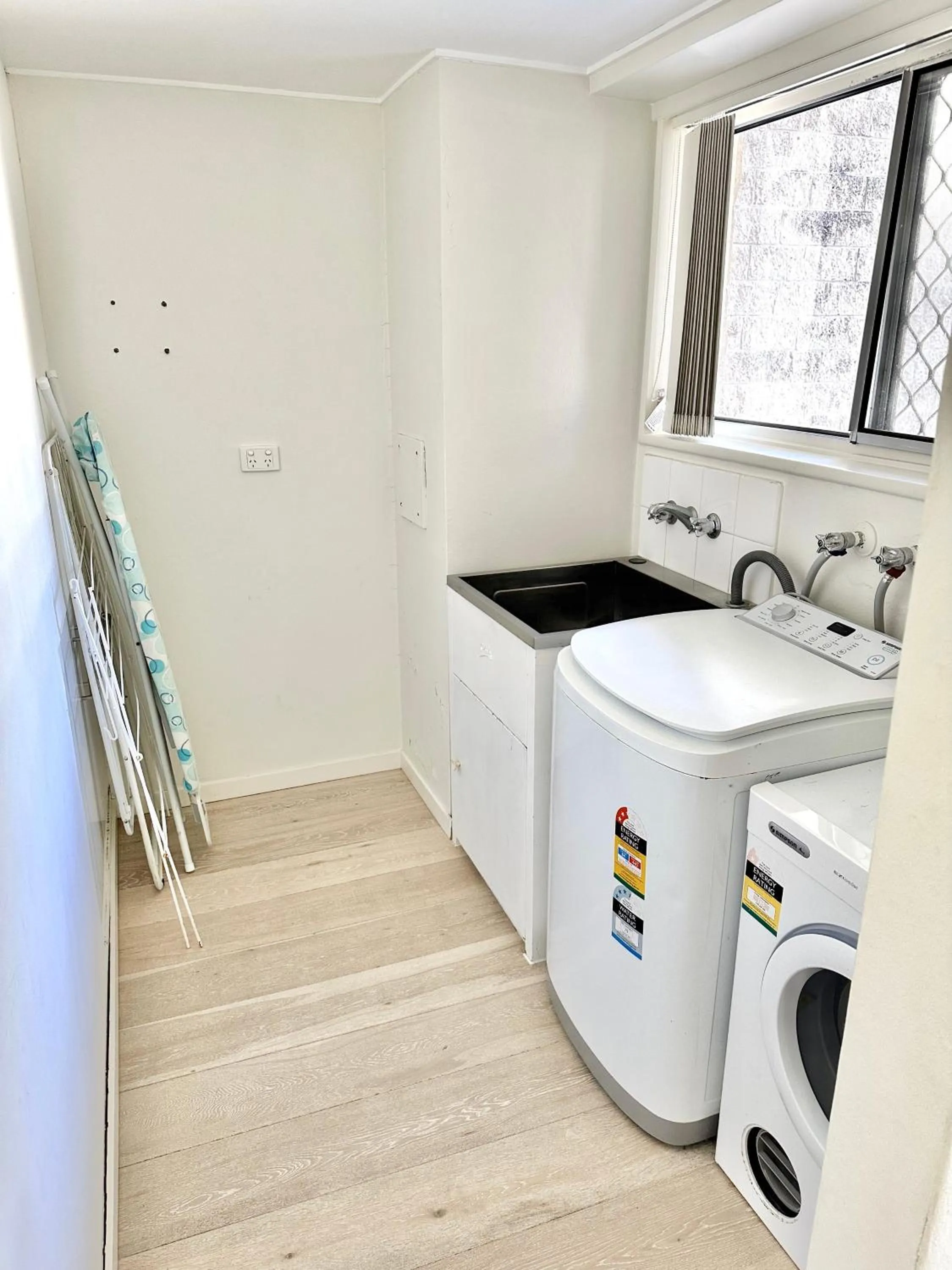 laundry in Hillhaven Holiday Apartments