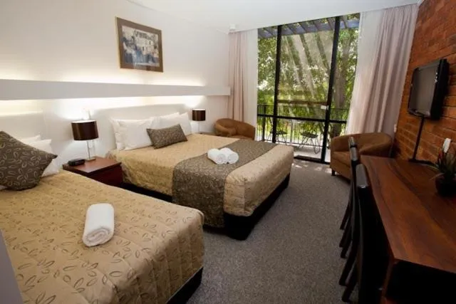 Bedroom, Bed in Connells Motel & Serviced Apartments