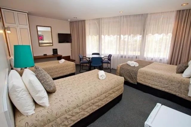 Bedroom, Bed in Connells Motel & Serviced Apartments