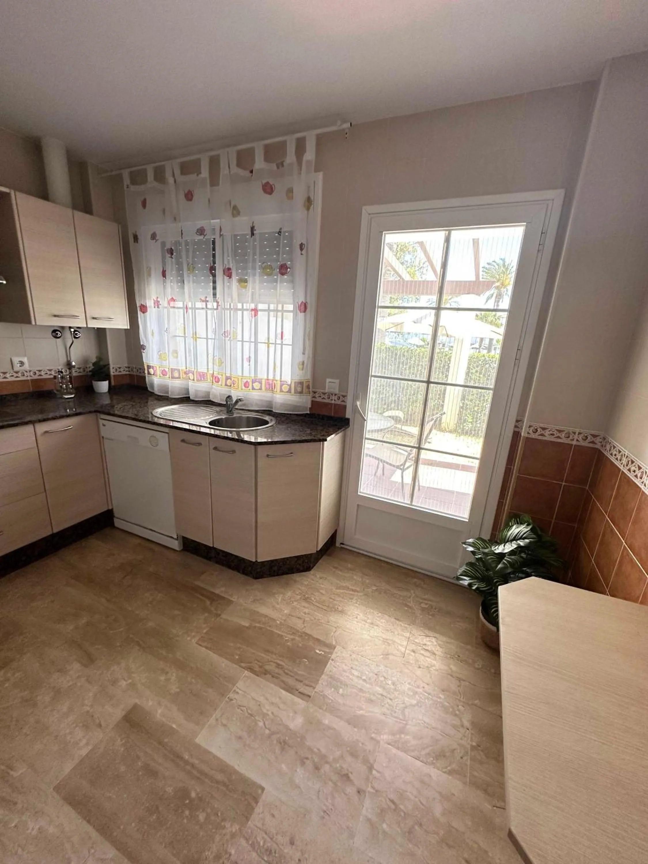 Kitchen or kitchenette in Taymar