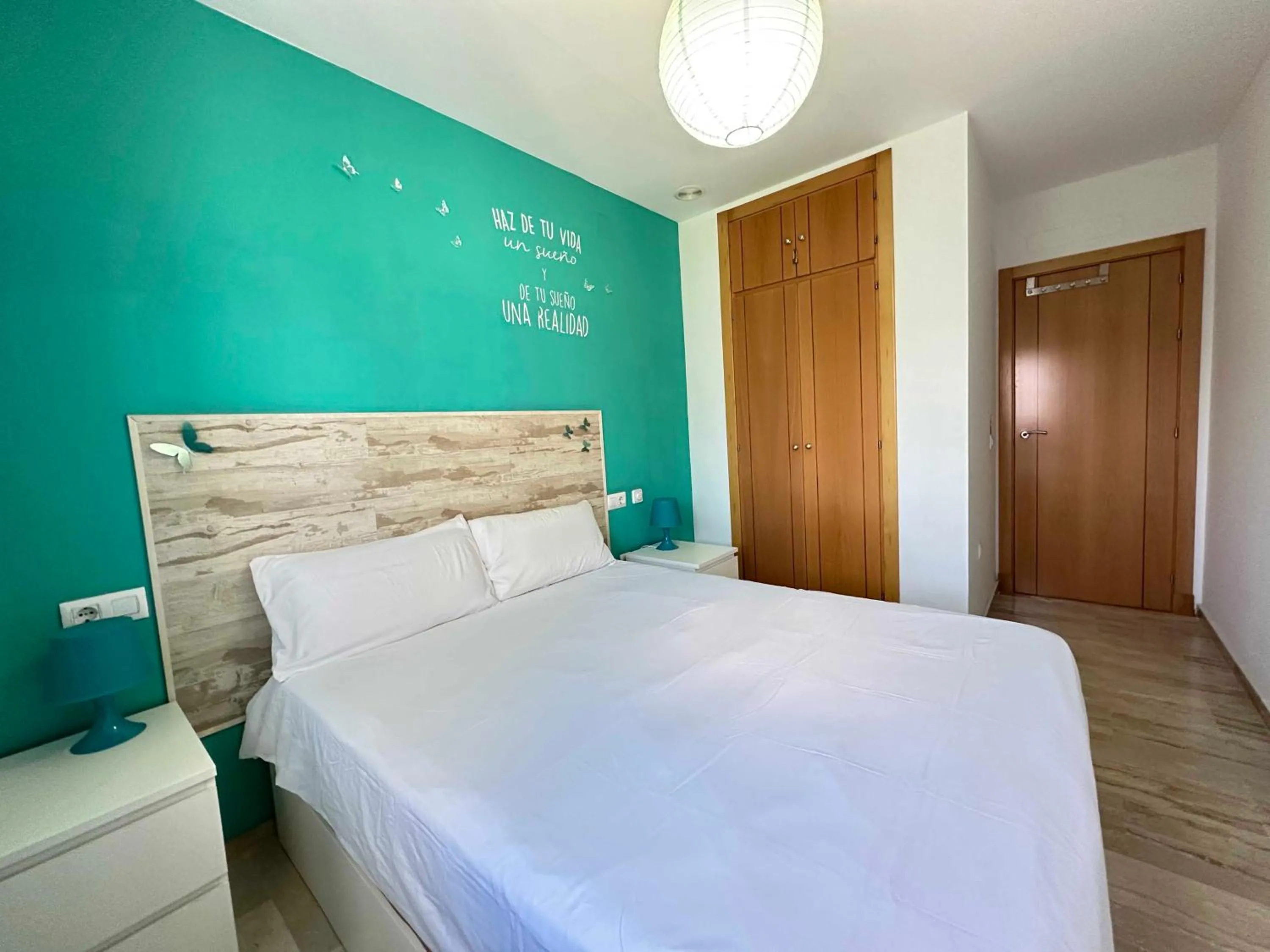 Bed in Taymar