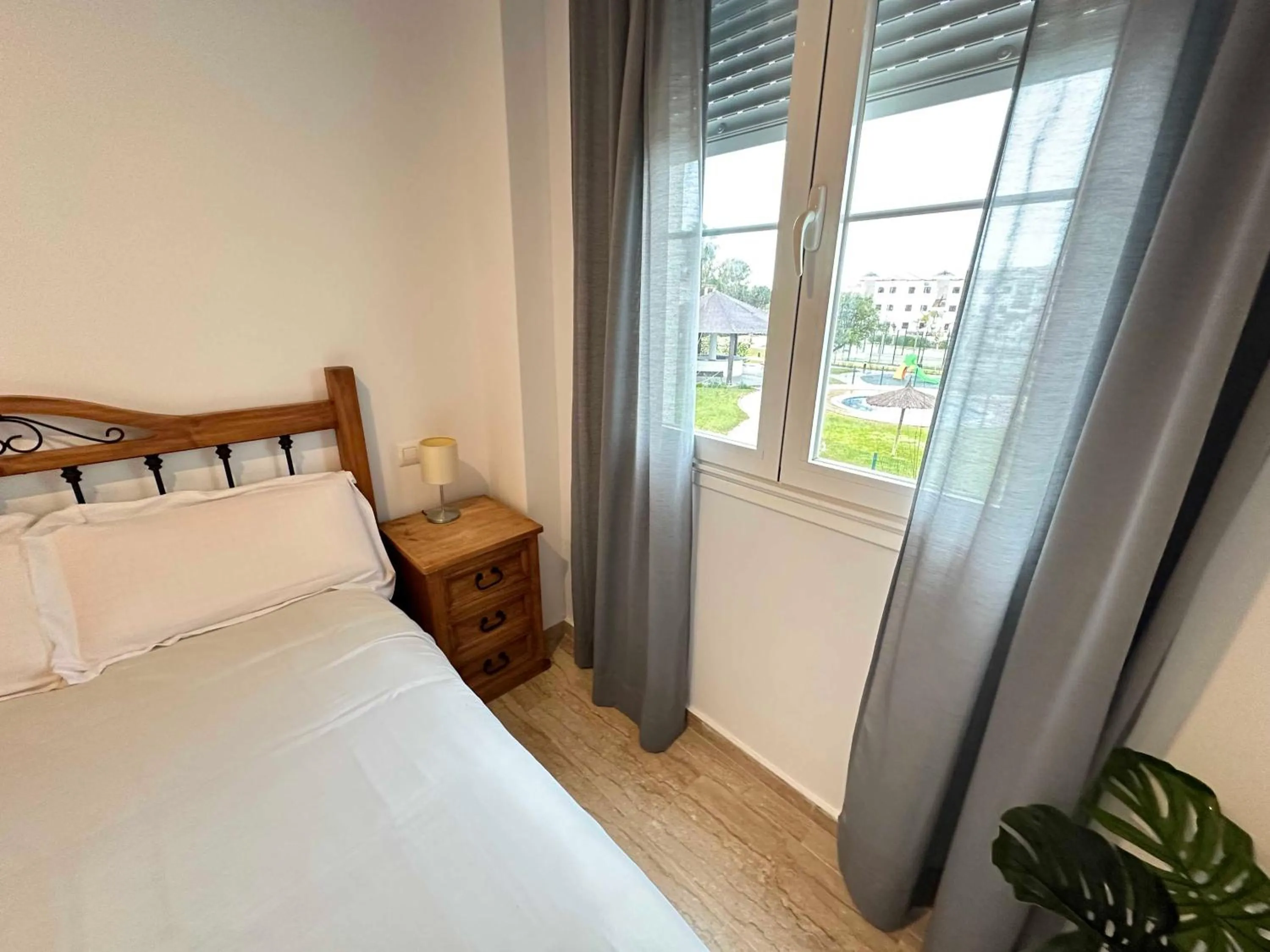 Bed in Taymar