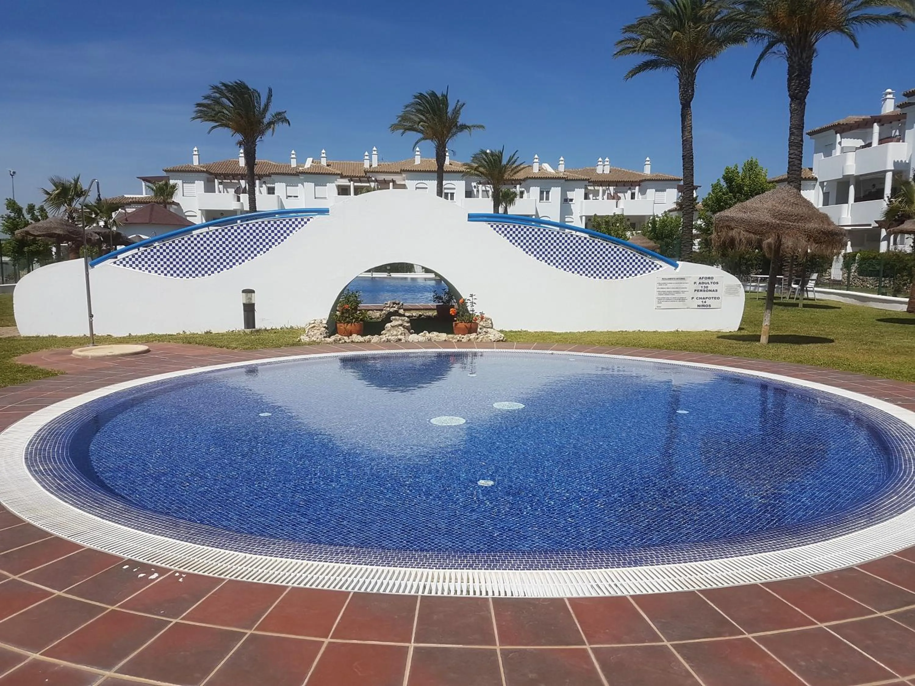 Swimming pool in Taymar