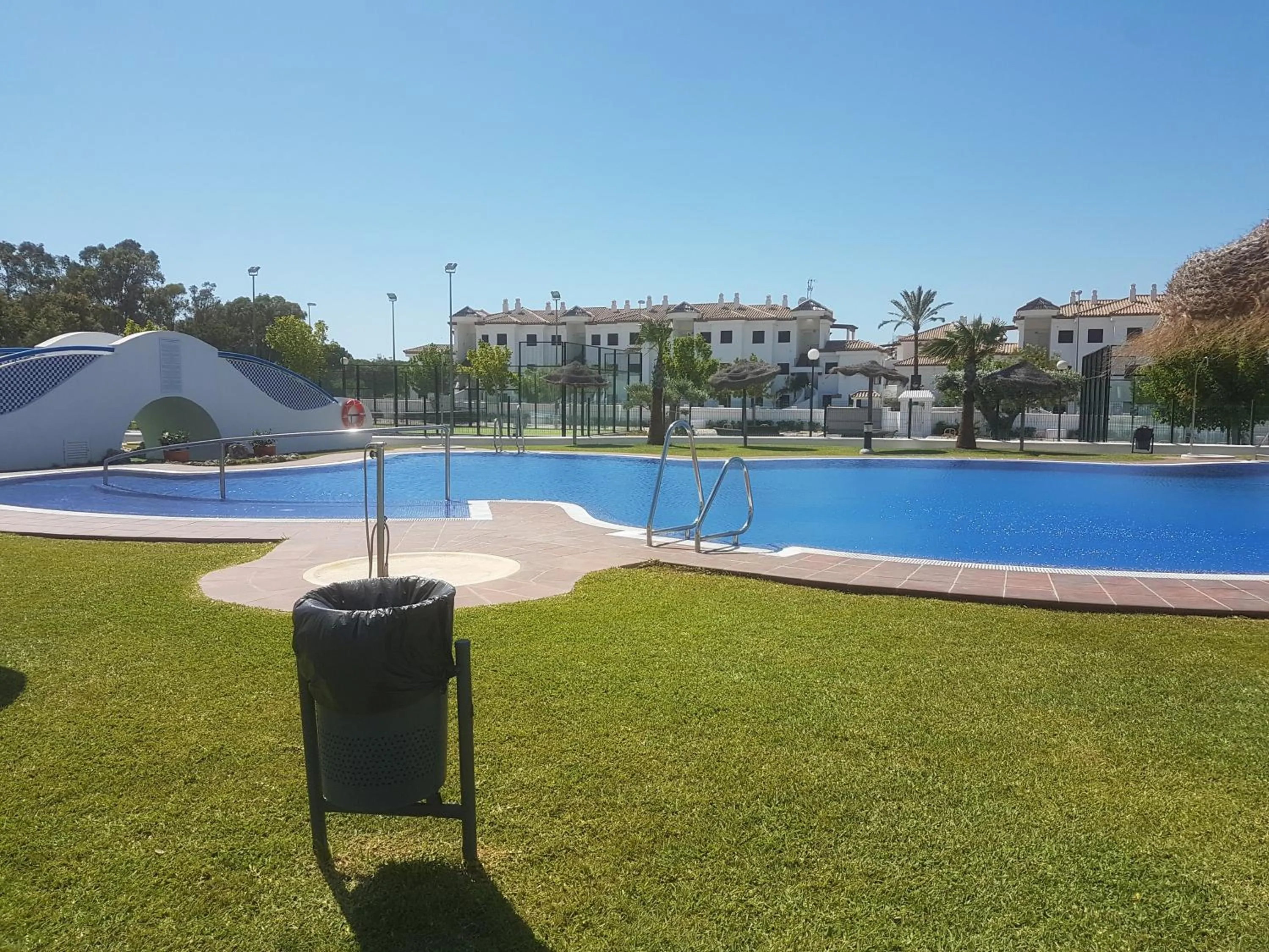 Swimming pool in Taymar