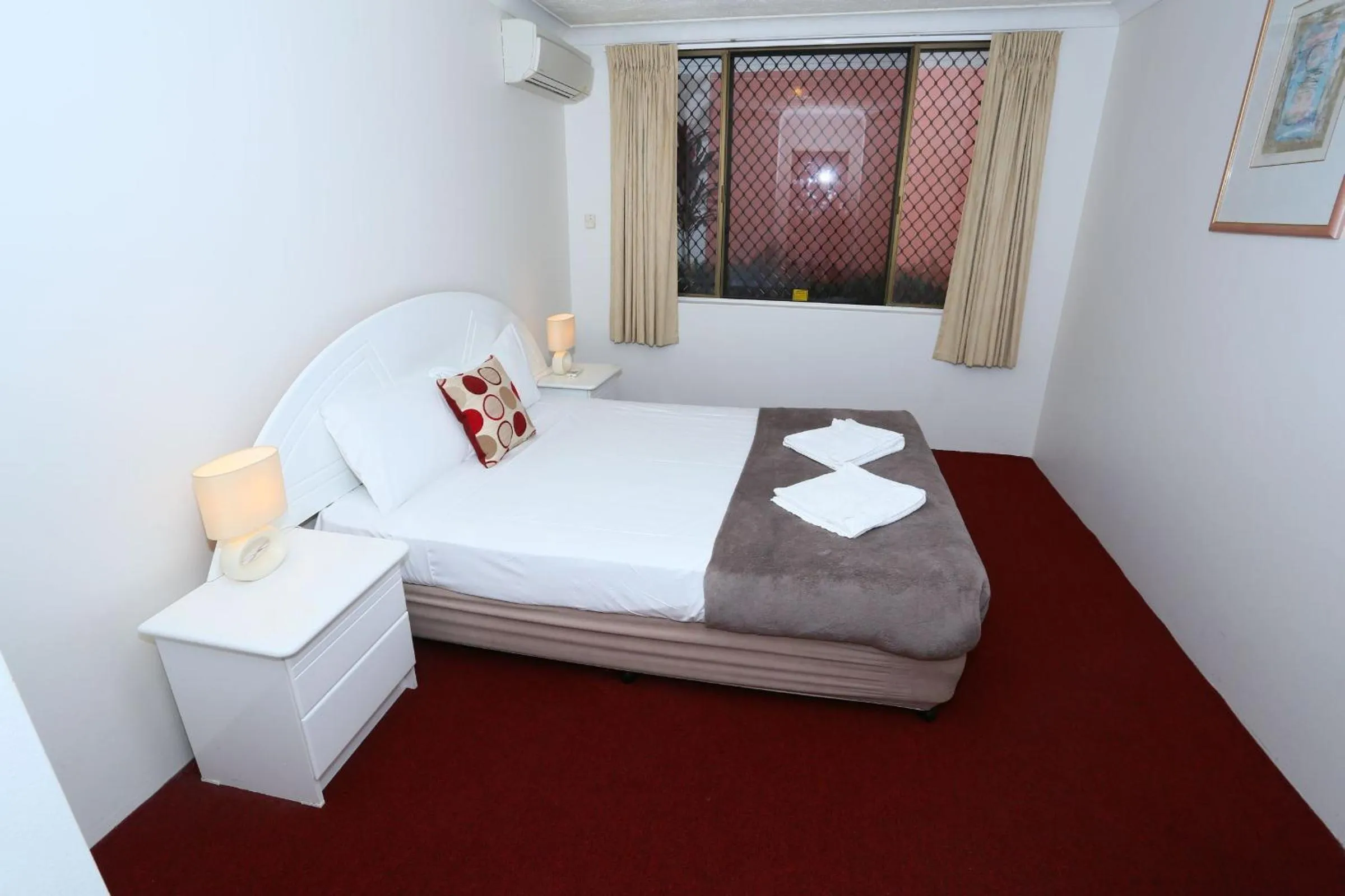 Photo of the whole room, Bed in St Tropez Resort