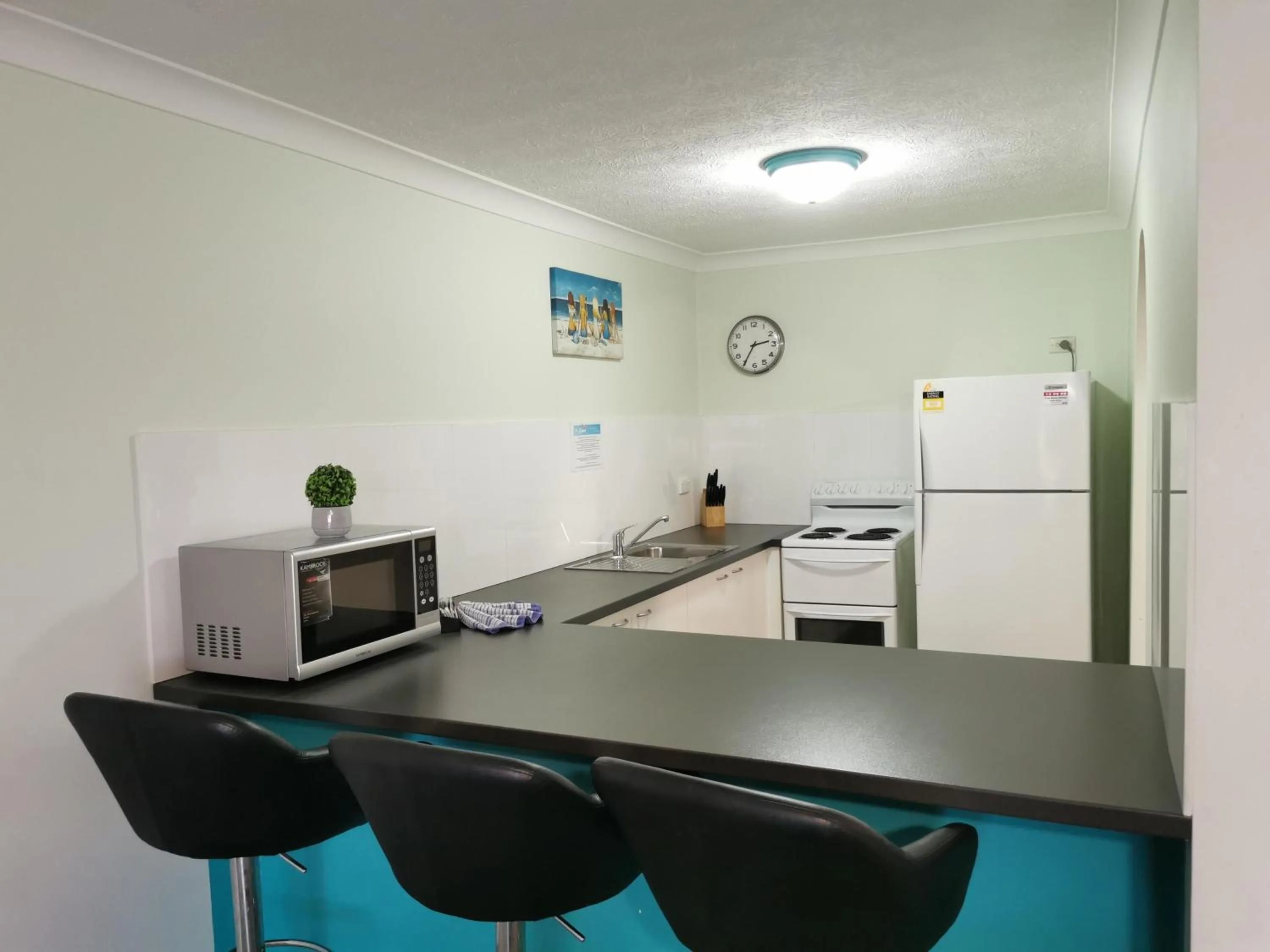 Kitchen or kitchenette in St Tropez Resort