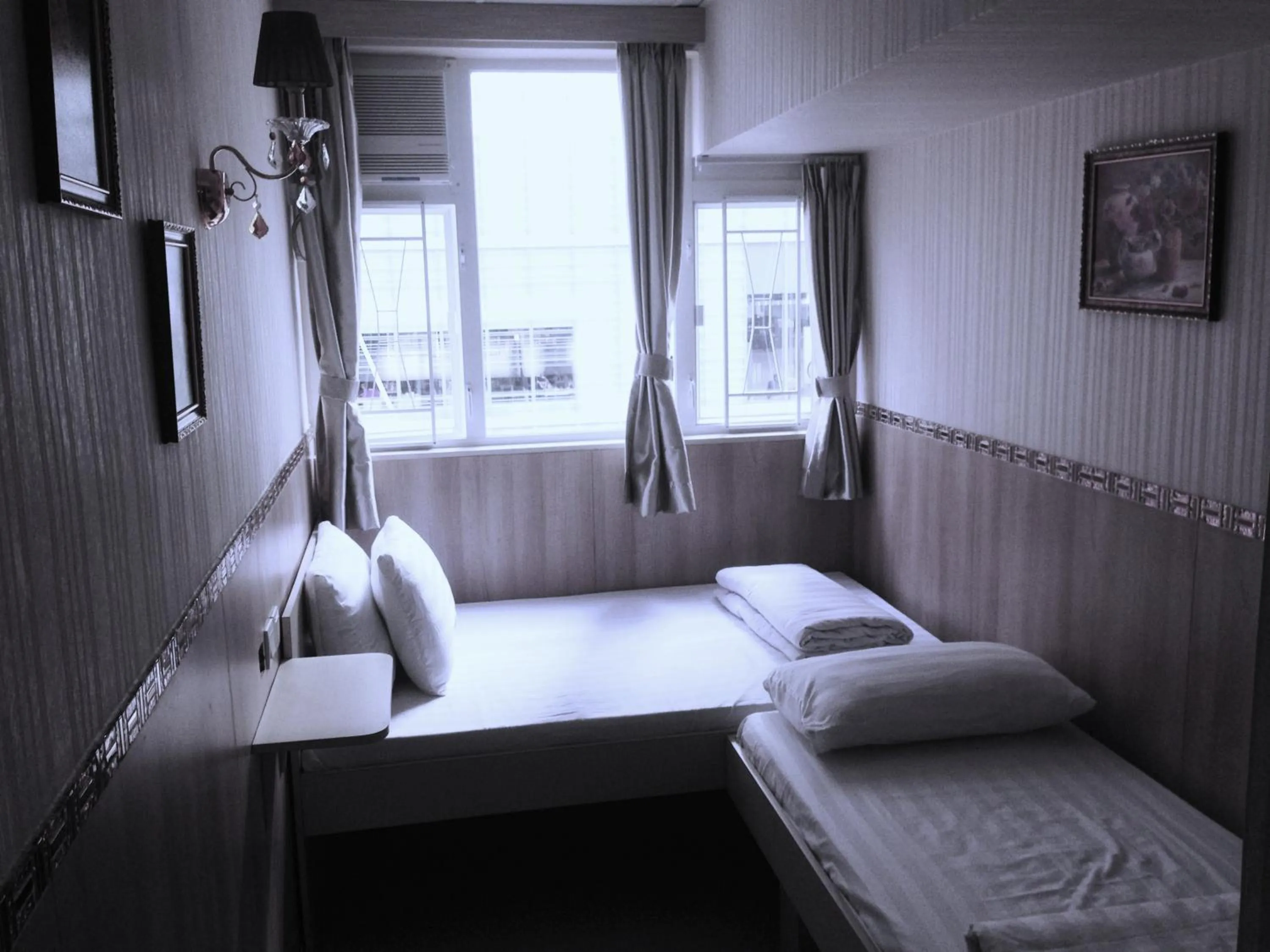 Bed in Kowloon YOUTH Village Tsim Sha Tsui 九龙青年公寓