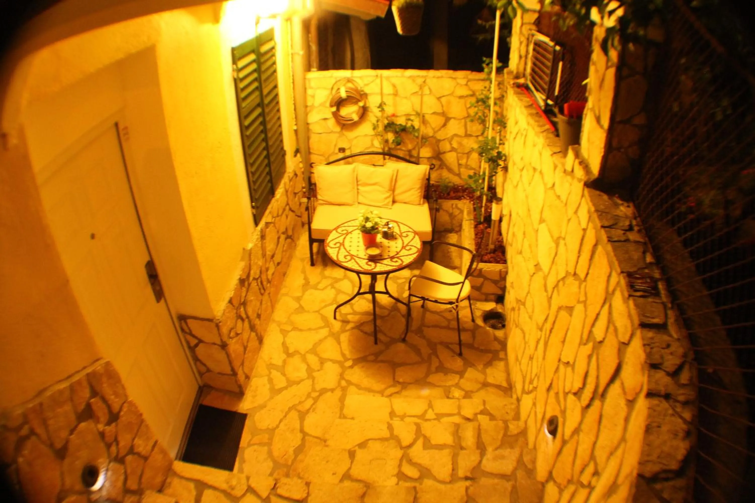 Apartment with Garden View in Amorino Apartman Studio