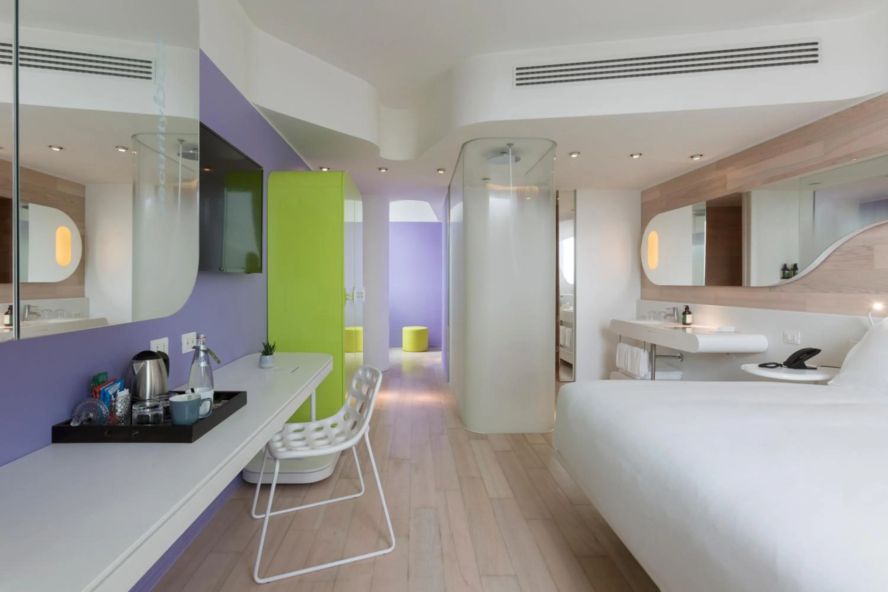 Bedroom, Bed in voco Milan-Fiere by IHG