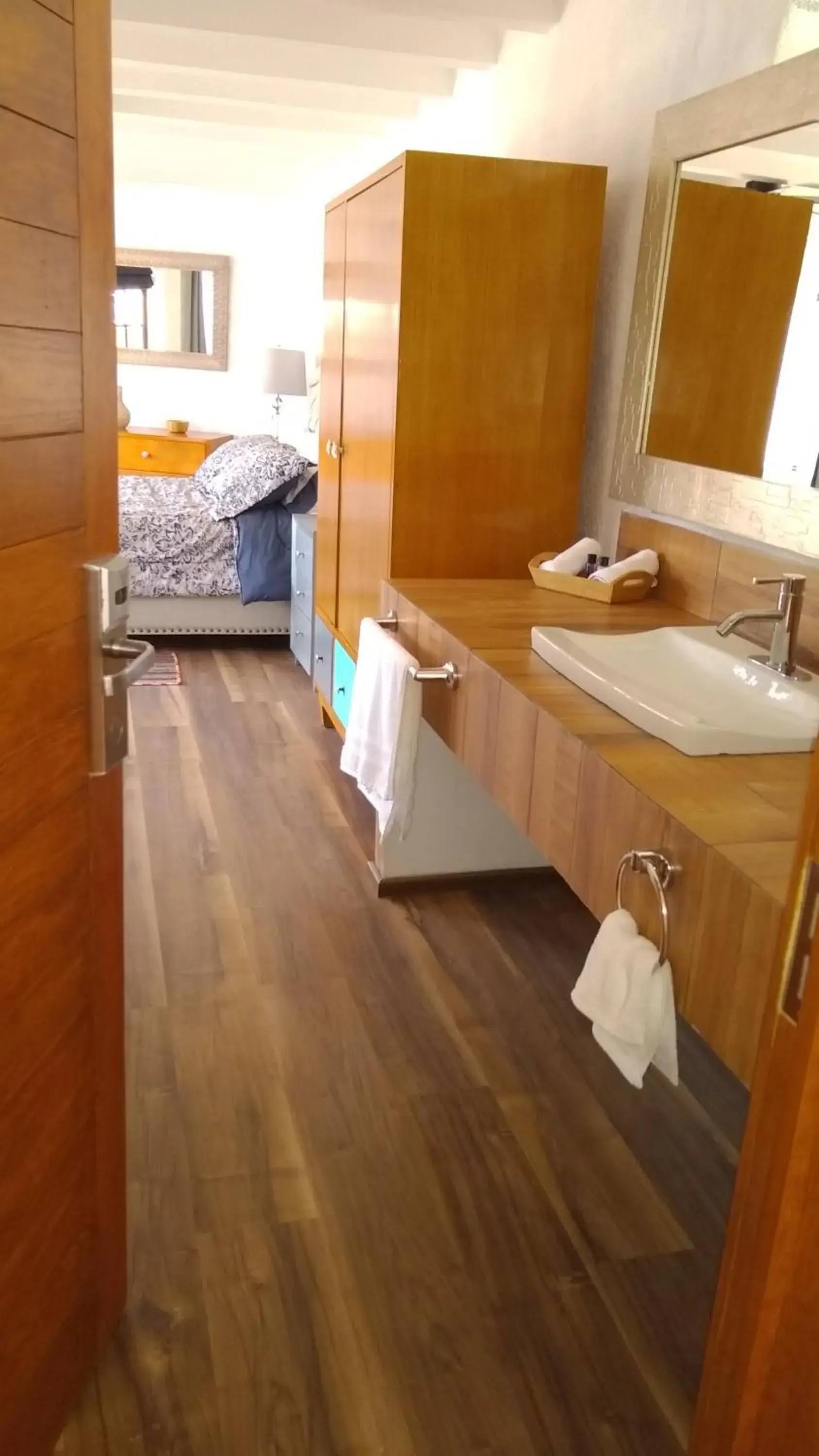 Deluxe King Room in Sierra Central By Chic Hotel Group Deluxe King Room in Sierra Central By Chic Hotel Group