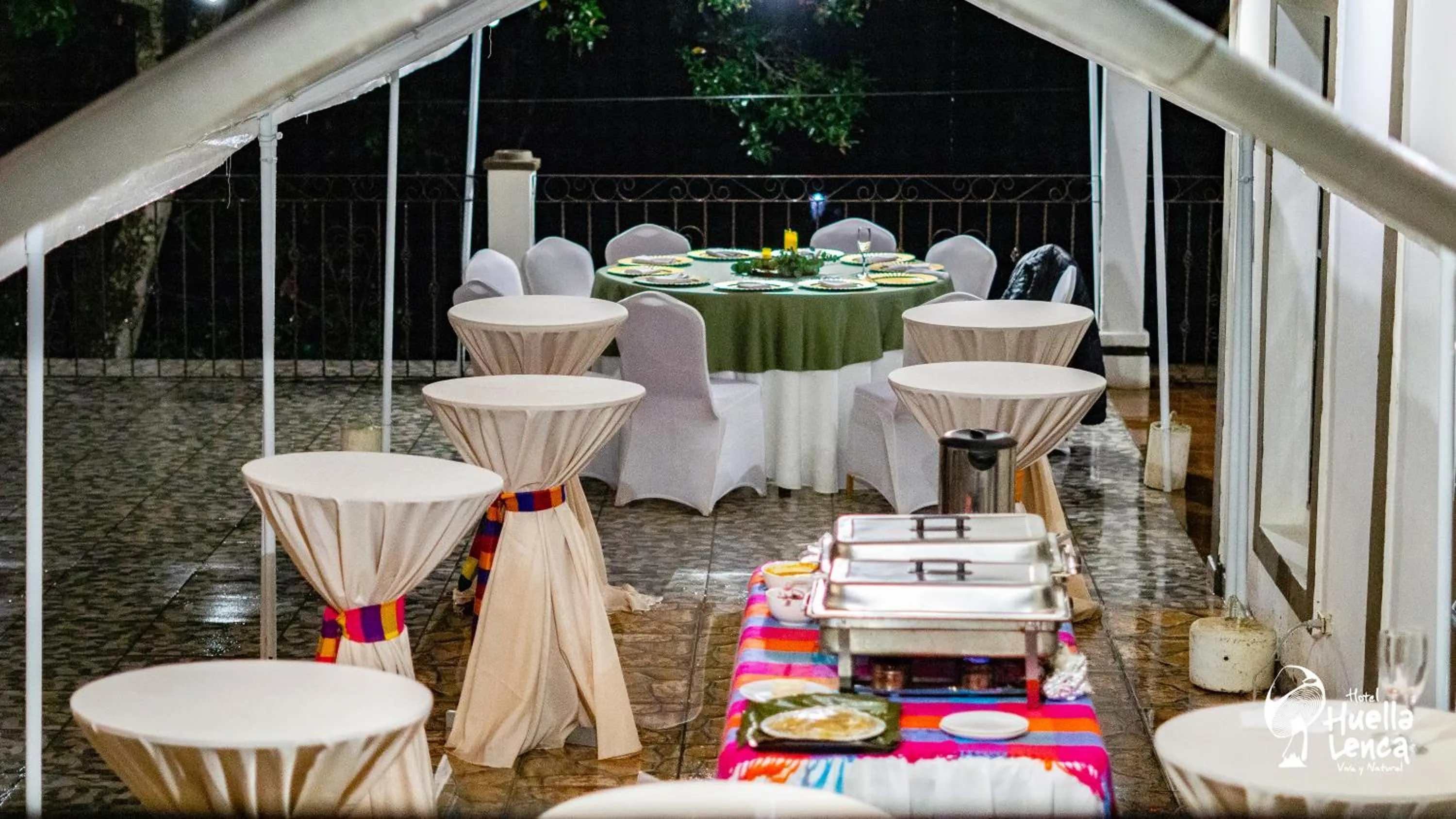 Patio in Hotel Huella Lenca
