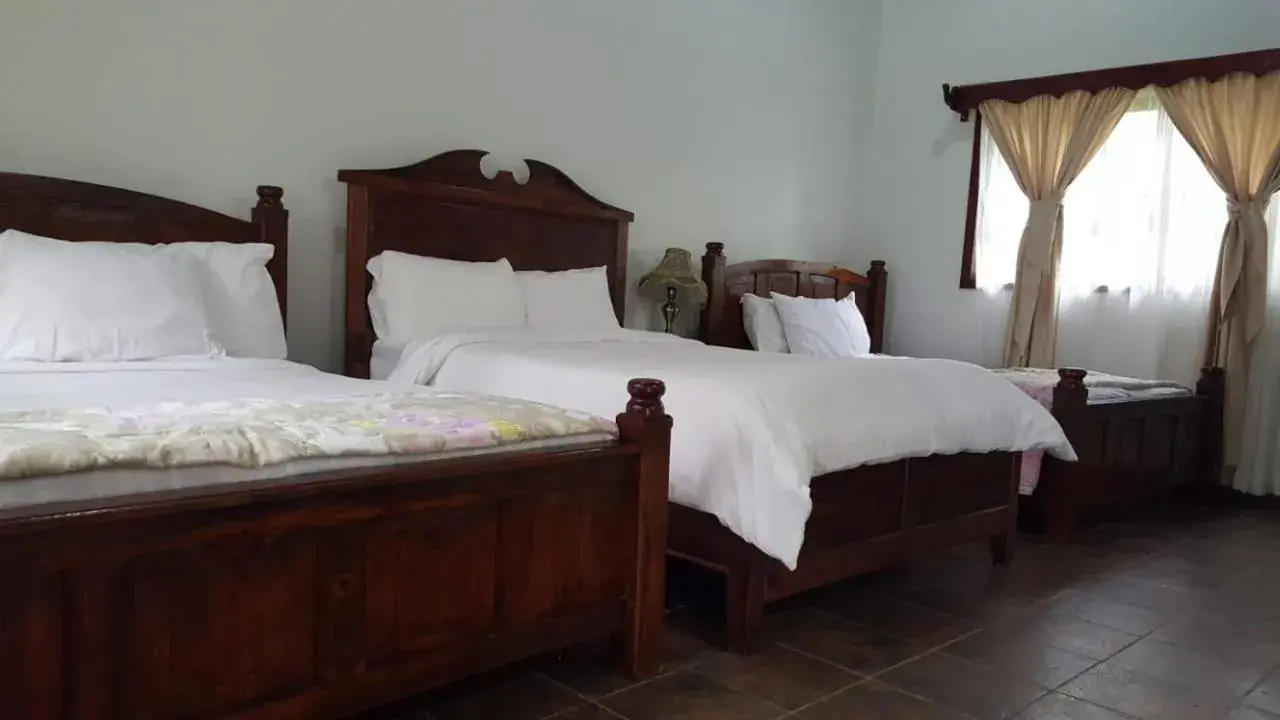 Comfort Triple Room - single occupancy in Hotel Huella Lenca Comfort Triple Room - single occupancy in Hotel Huella Lenca