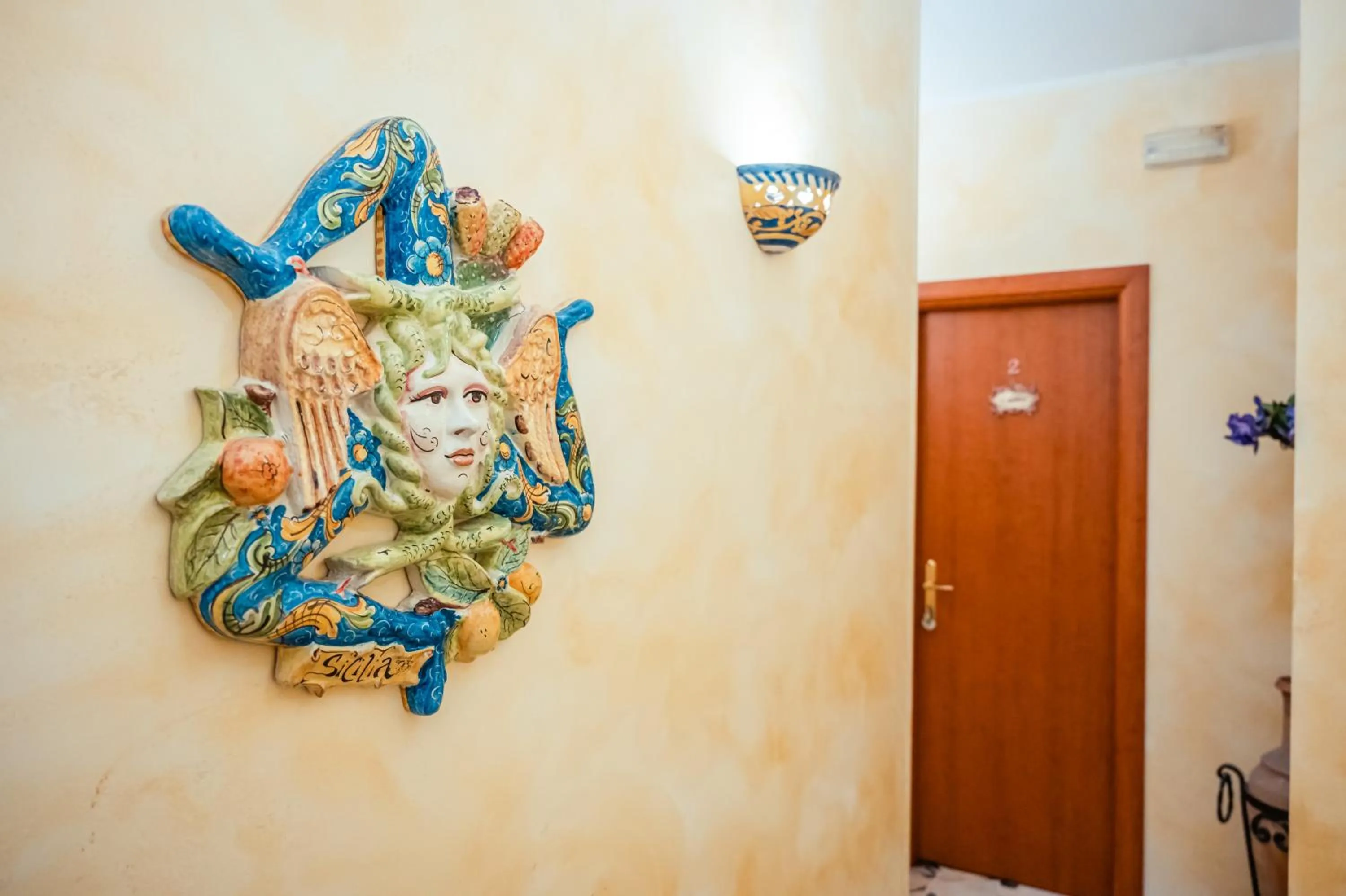 Decorative detail in B&B Marranzano