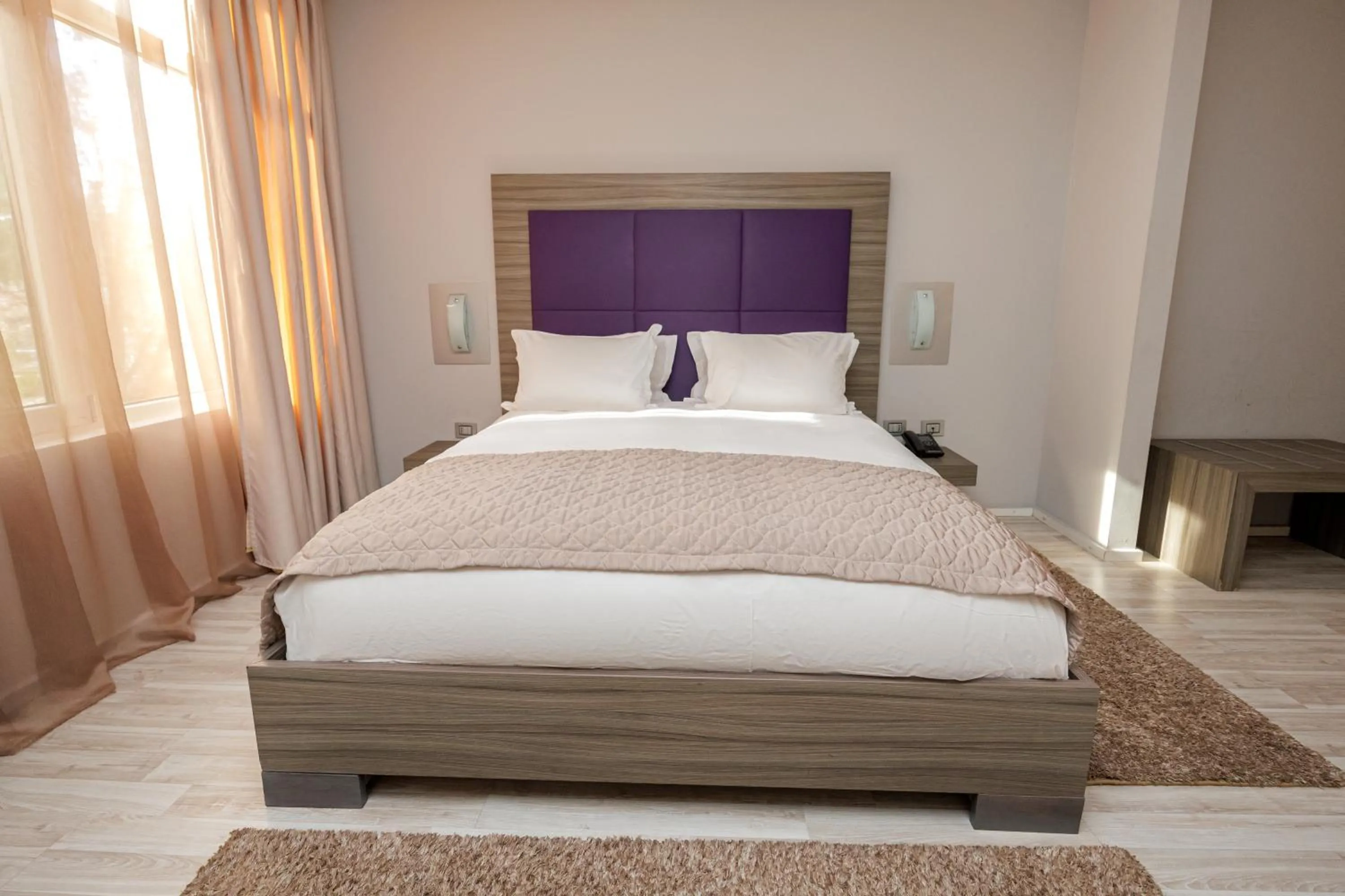 Bed in Sky Hotel Tirana