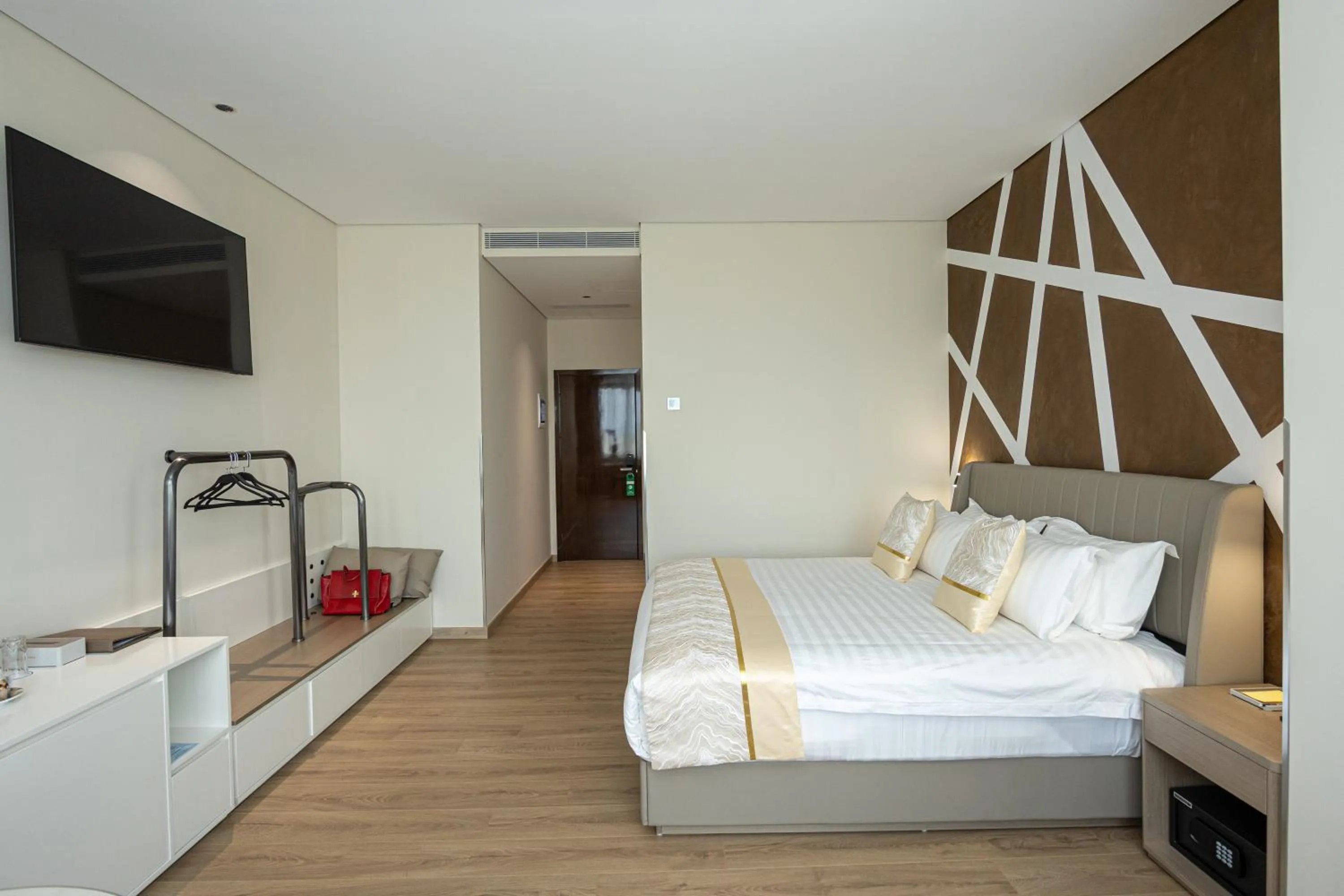 Bed in Sky Hotel Tirana