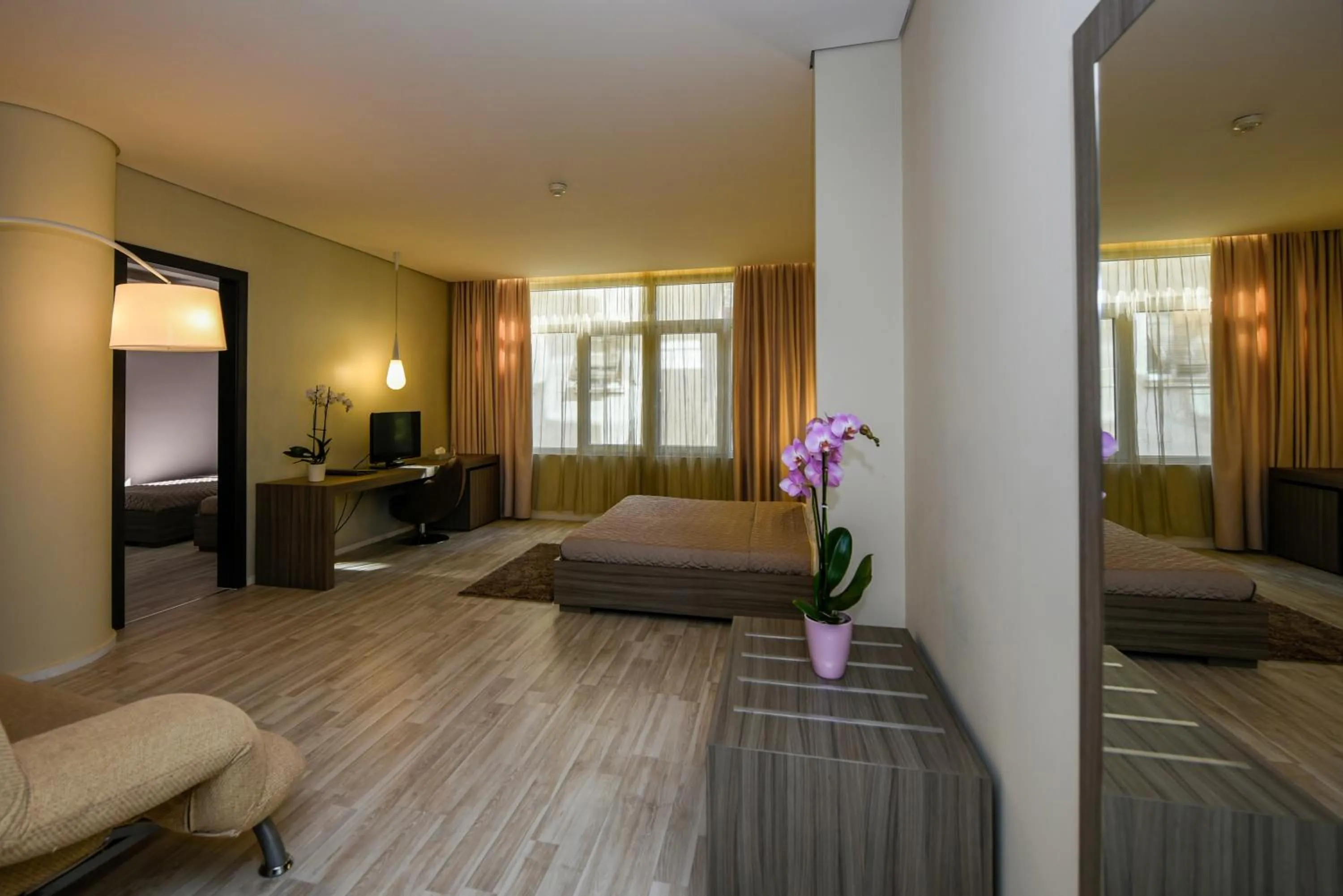 Bed in Sky Hotel Tirana