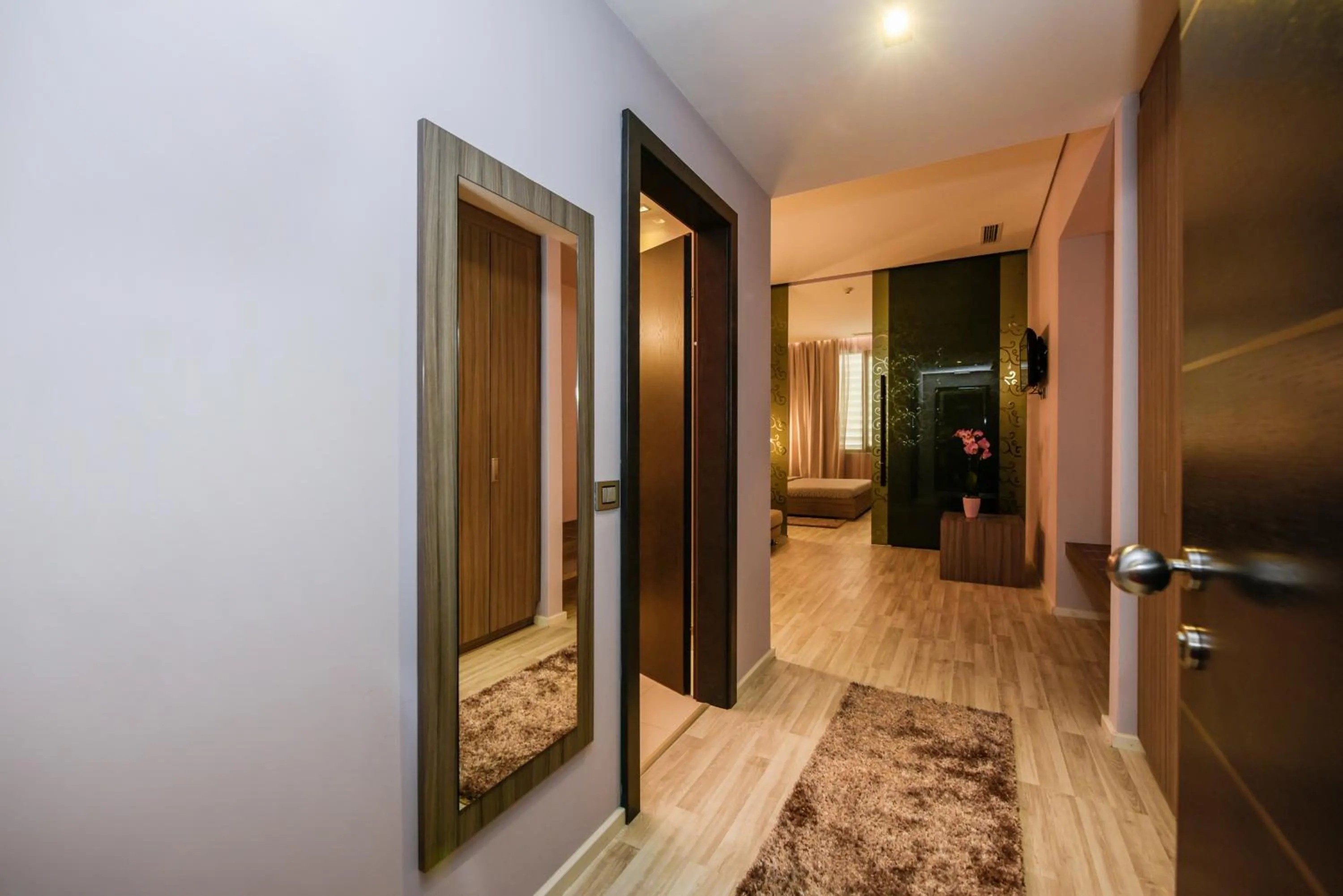 Bed in Sky Hotel Tirana