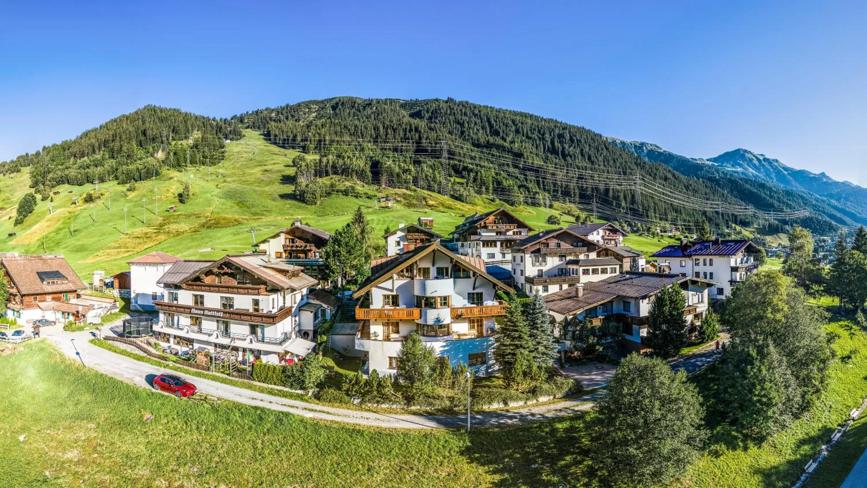Neighbourhood in Aparthotel Alpin Life