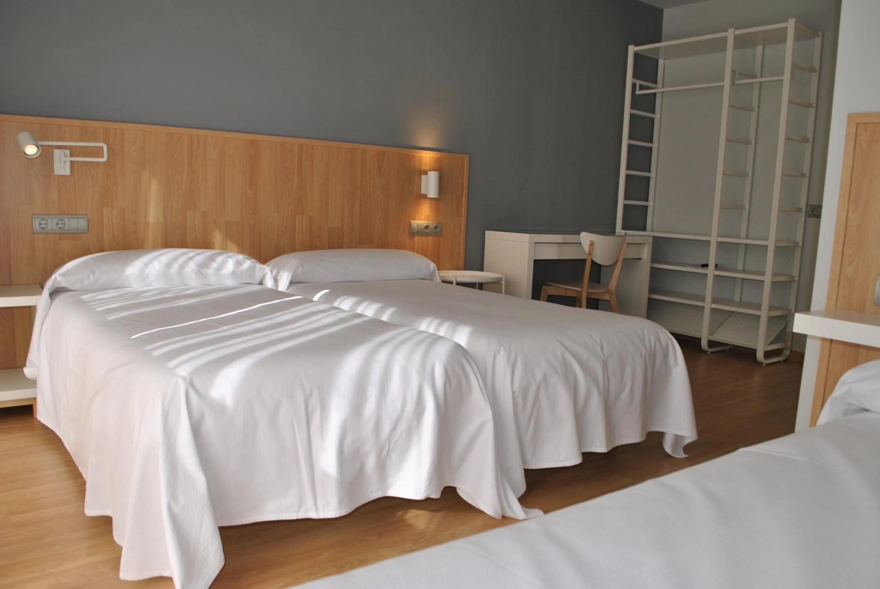 Bed in Hostal Universitat