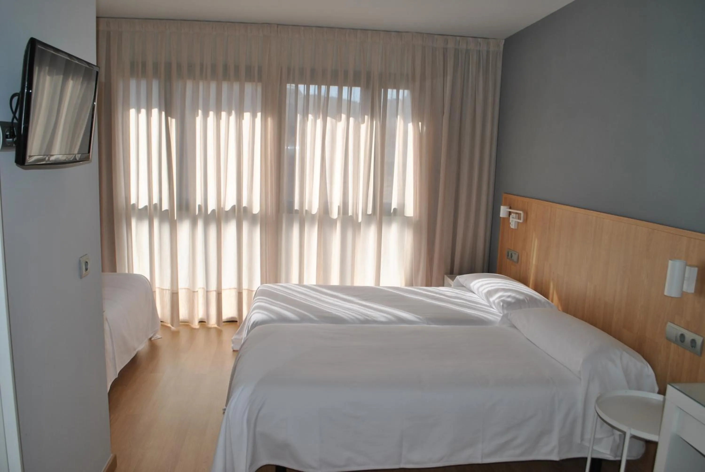Bed in Hostal Universitat