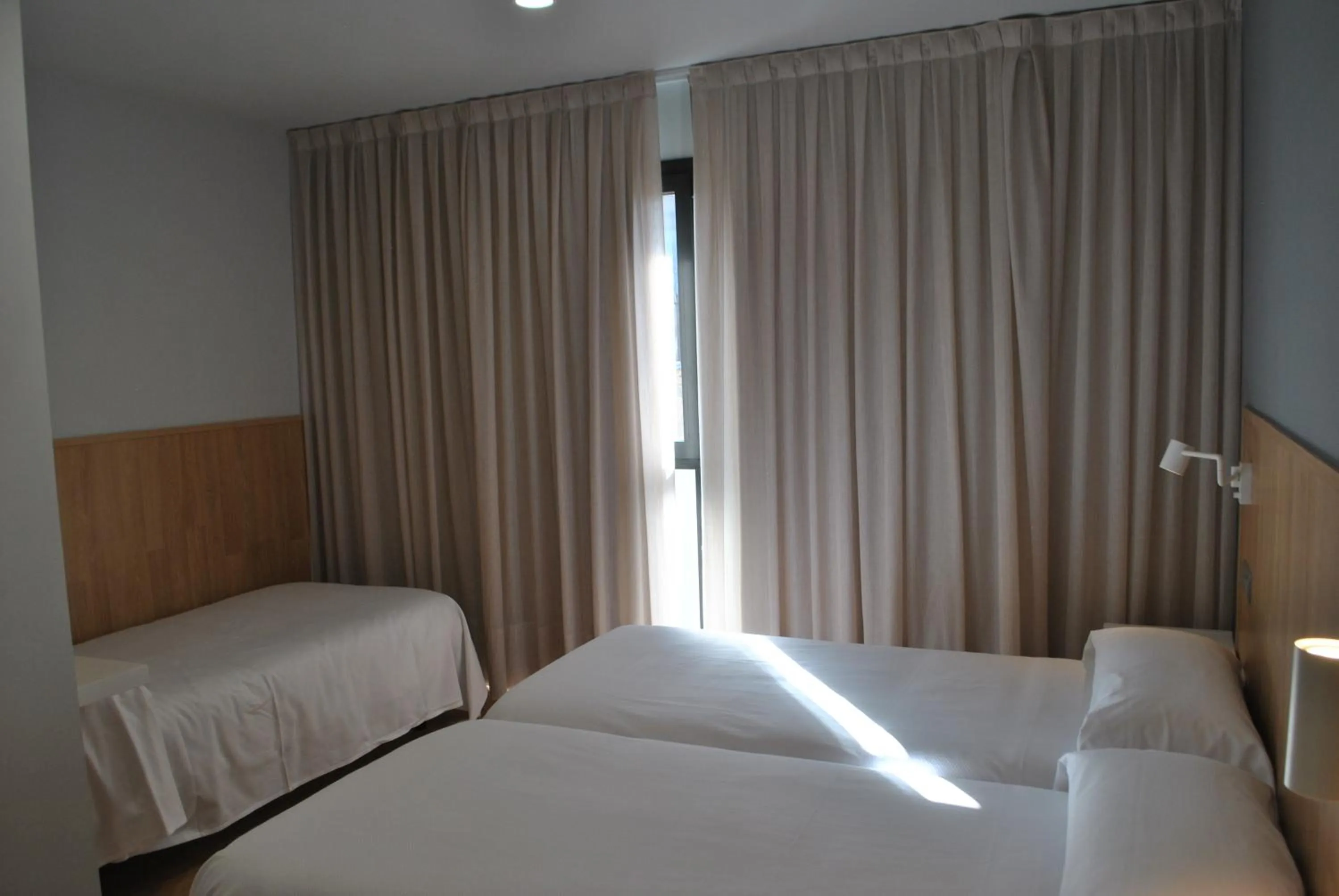 Bed in Hostal Universitat