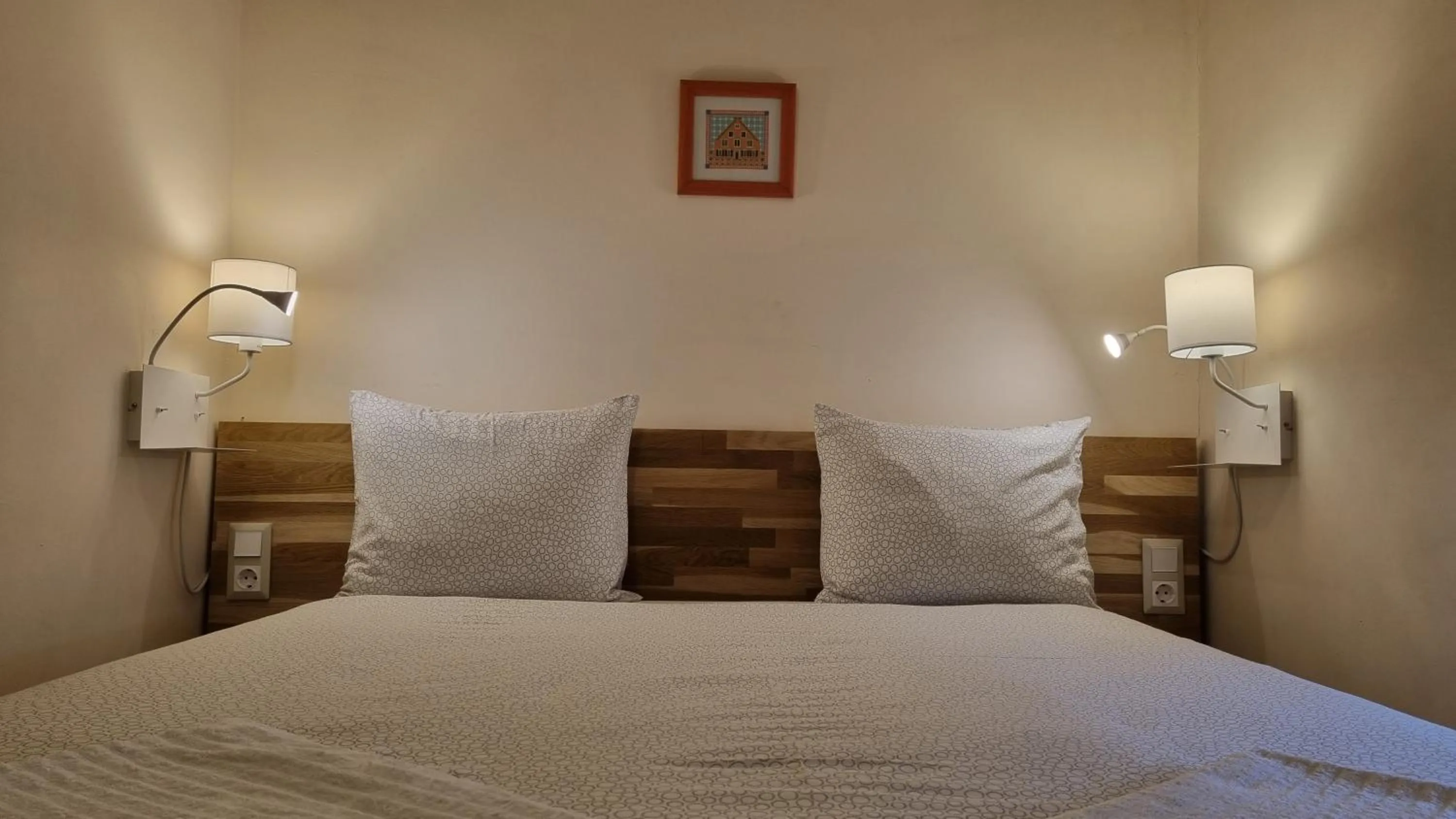 Bedroom, Bed in Margarida Guest House - Rooms