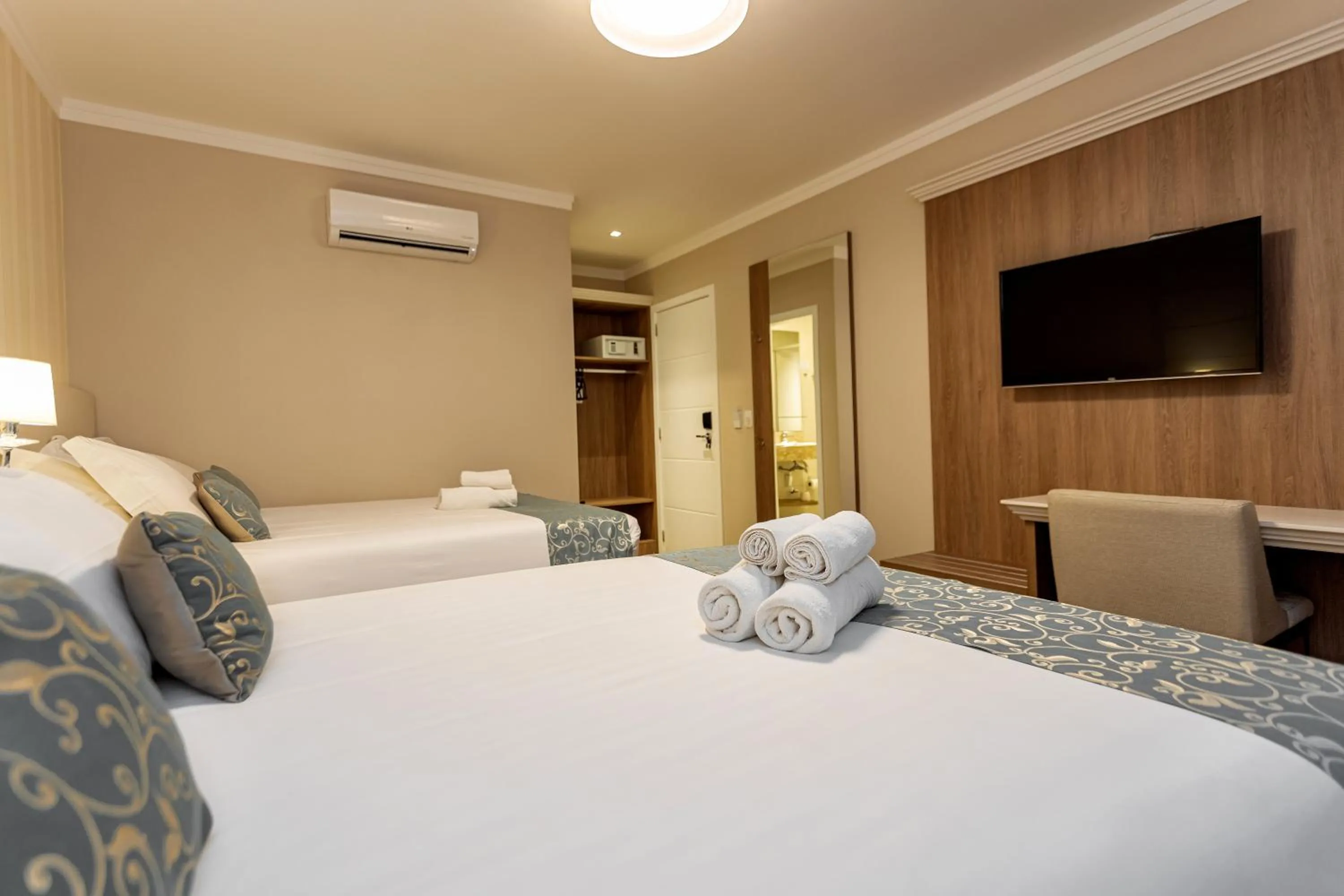 Bed in Hotel Jardins da Colina