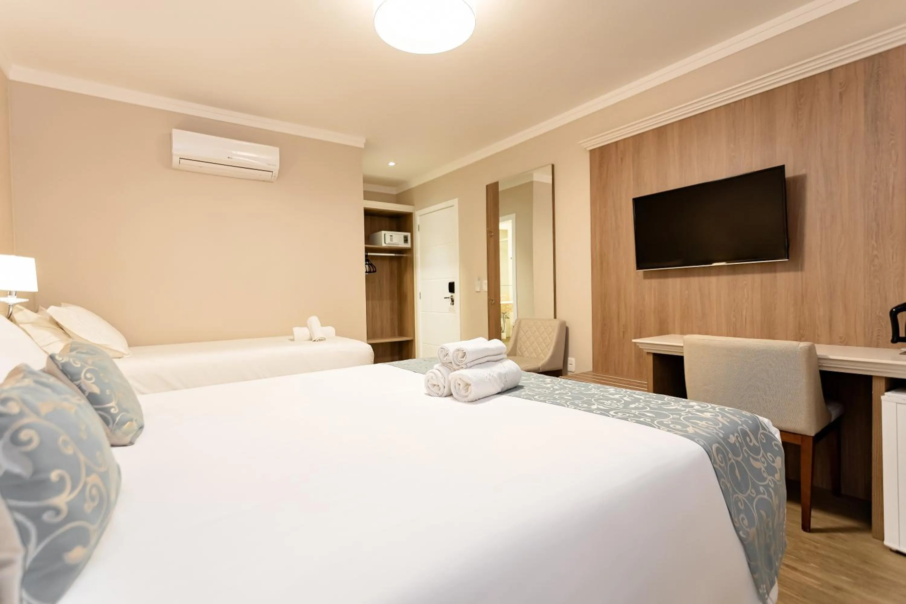 Bed in Hotel Jardins da Colina